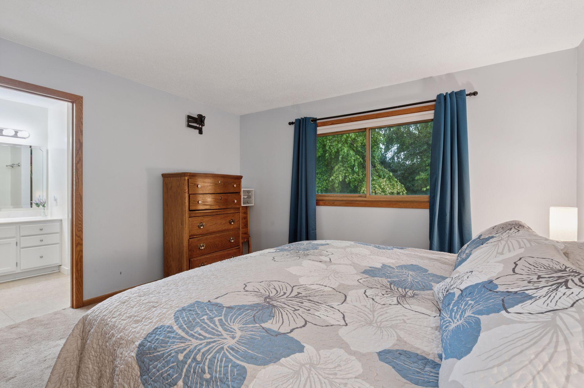 View of Residential at 1603 Raindrop Drive, Eagan MN 55121, Eagan (15 of 38) - Mike Wilen | Minnesota Team Real Estate