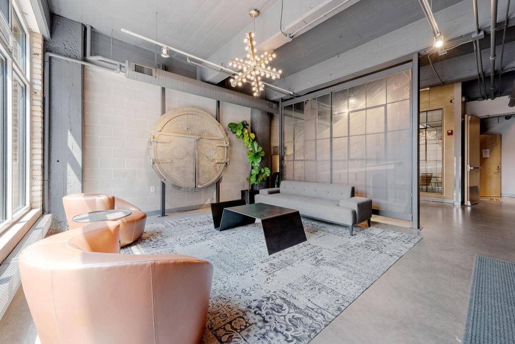 View of Residential at 700 Washington Avenue #212, Minneapolis MN 55401, Minneapolis (23 of 31) - Mike Wilen | Minnesota Team Real Estate