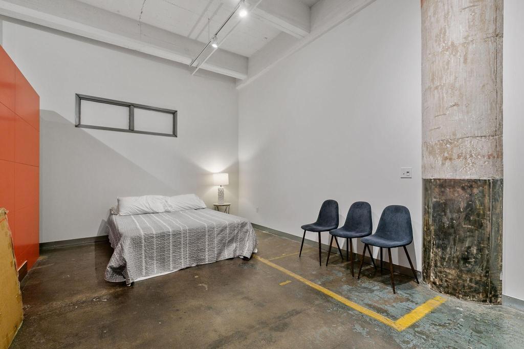 View of Residential at 700 Washington Avenue #212, Minneapolis MN 55401, Minneapolis (15 of 31) - Mike Wilen | Minnesota Team Real Estate