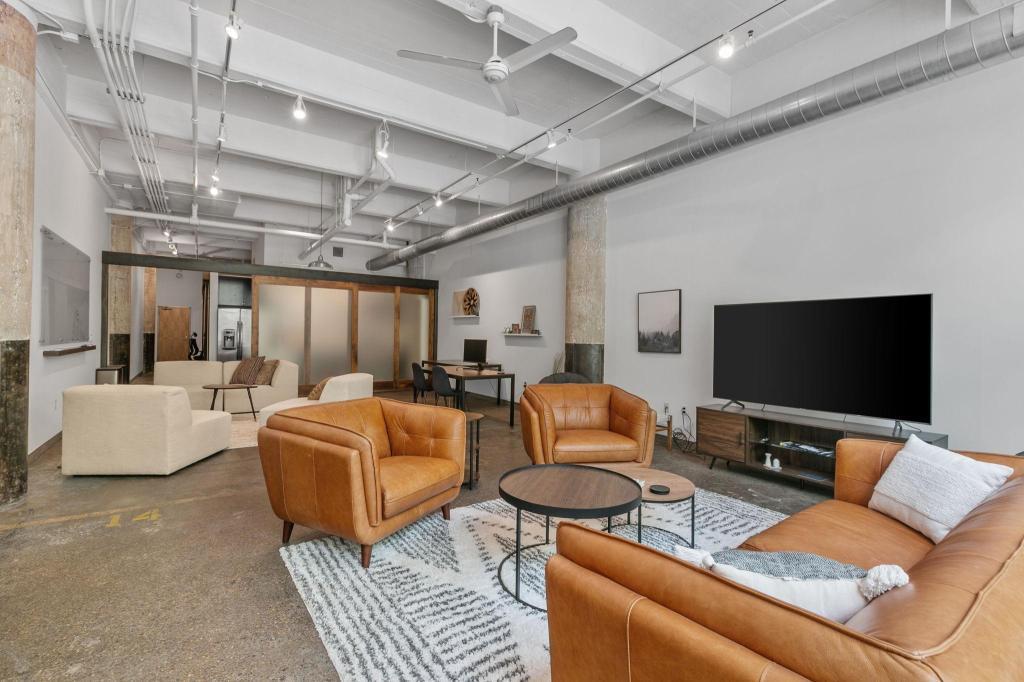 View of Residential at 700 Washington Avenue #212, Minneapolis MN 55401, Minneapolis (6 of 31) - Mike Wilen | Minnesota Team Real Estate