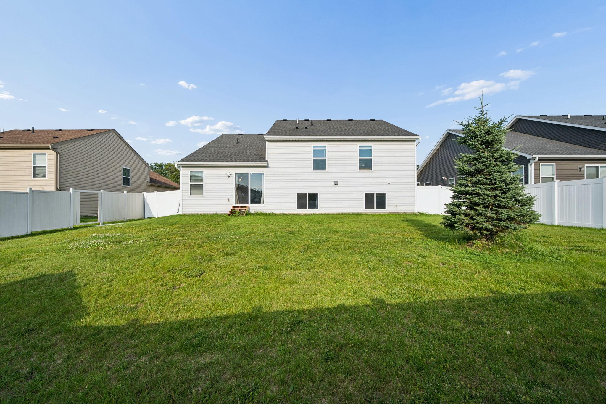 View of Residential at 11232 Pierce Street, Blaine MN 55434, Blaine (28 of 40) - Mike Wilen | Minnesota Team Real Estate