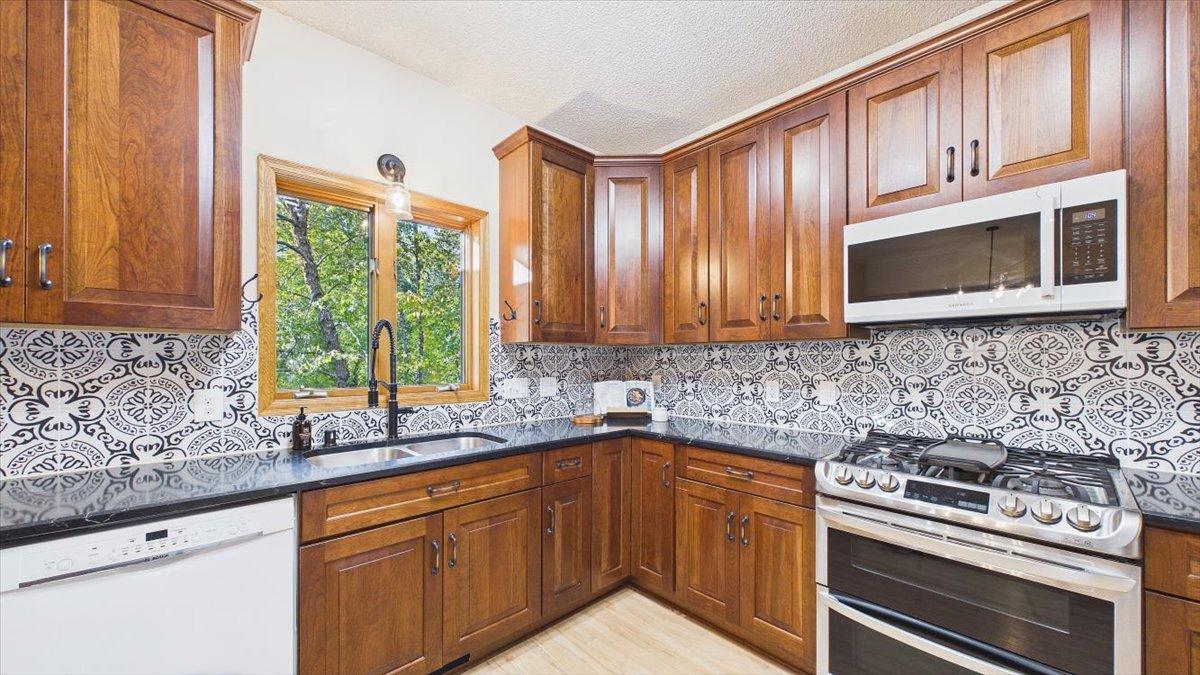 View of Residential at 6345 Shadow Lake Drive, Lino Lakes MN 55014, Lino Lakes (15 of 55) - Mike Wilen | Minnesota Team Real Estate