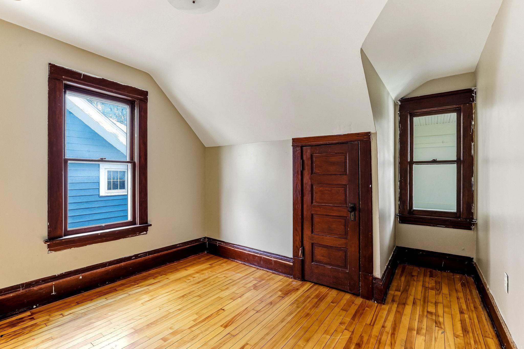 View of Residential at 884 Iglehart Avenue, Saint Paul MN 55104, Saint Paul (32 of 51) - Mike Wilen | Minnesota Team Real Estate