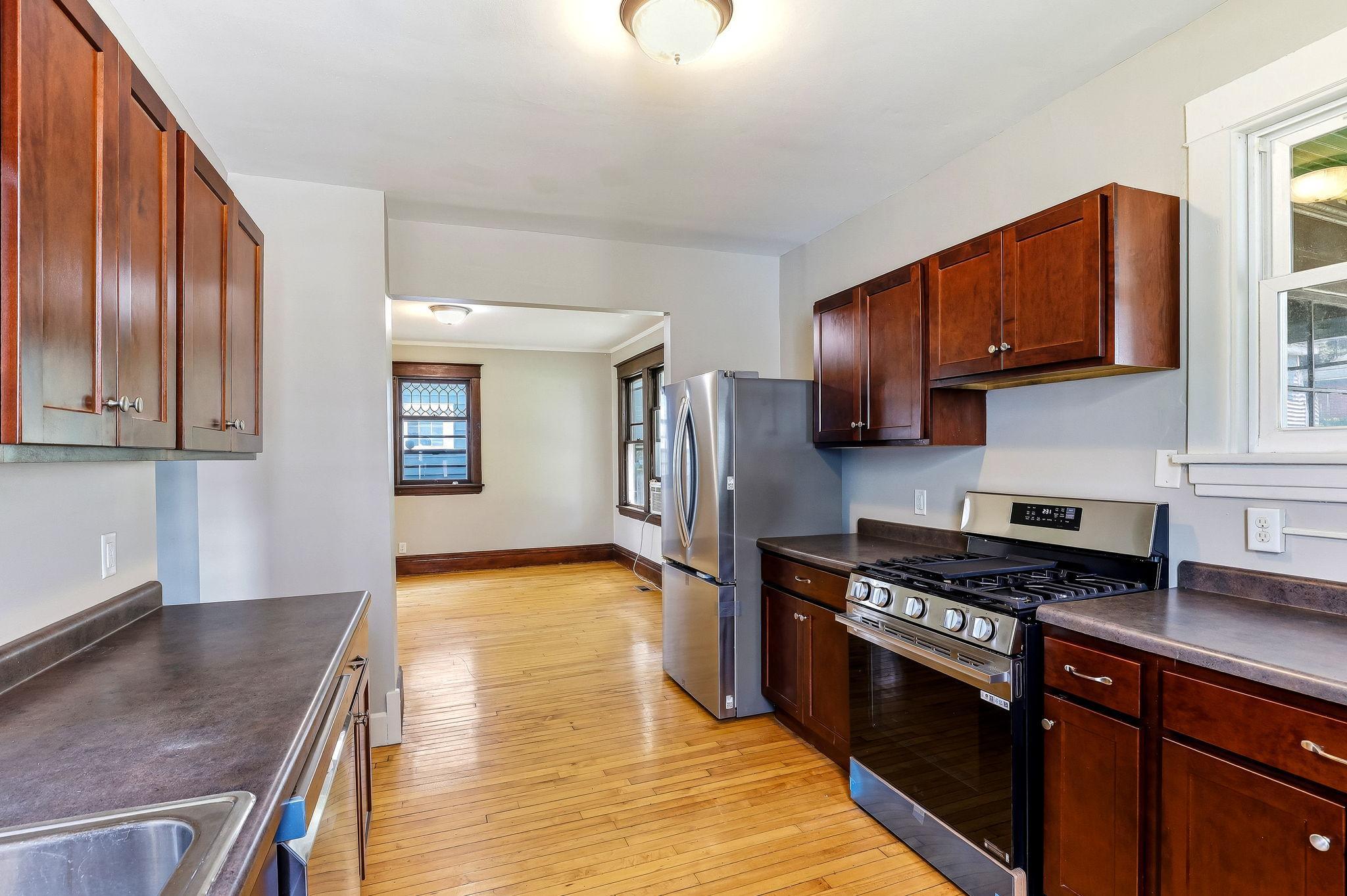 View of Residential at 884 Iglehart Avenue, Saint Paul MN 55104, Saint Paul (19 of 51) - Mike Wilen | Minnesota Team Real Estate