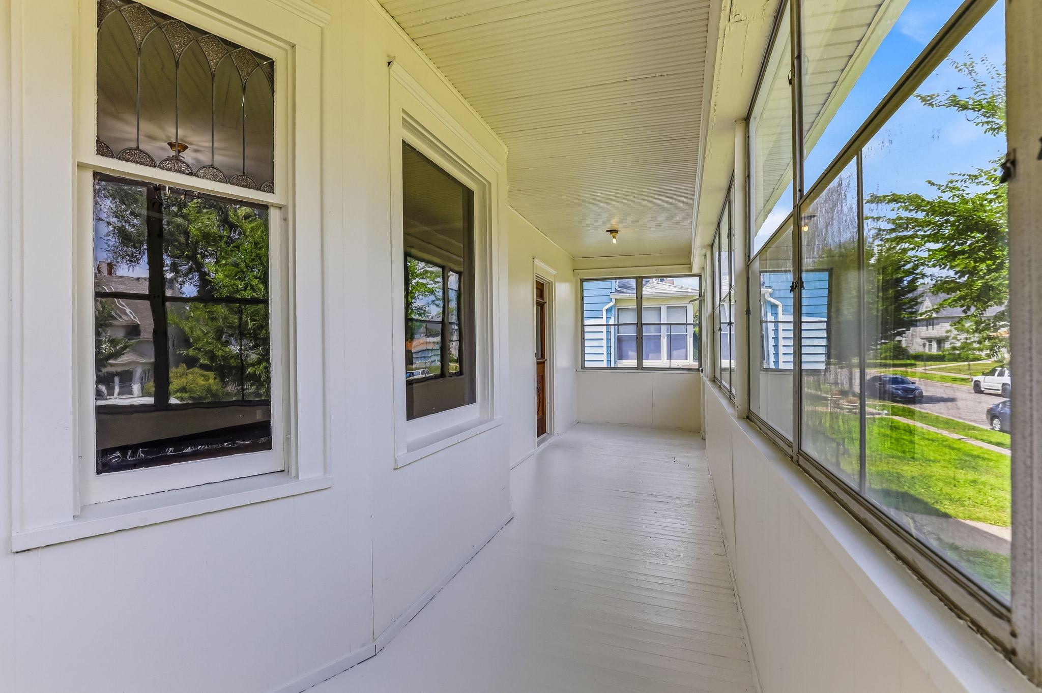 View of Residential at 884 Iglehart Avenue, Saint Paul MN 55104, Saint Paul (4 of 51) - Mike Wilen | Minnesota Team Real Estate