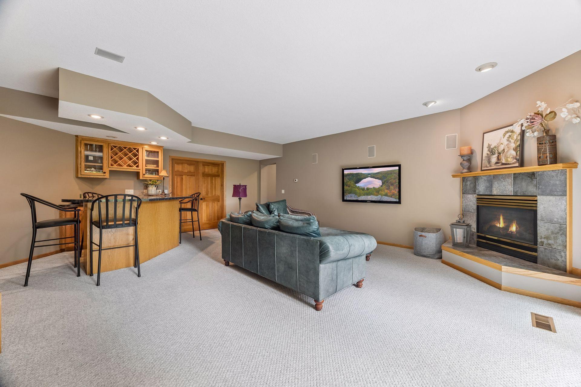 View of Residential at 15316 Boulder Pointe Road, Eden Prairie MN 55347, Eden Prairie (33 of 52) - Mike Wilen | Minnesota Team Real Estate
