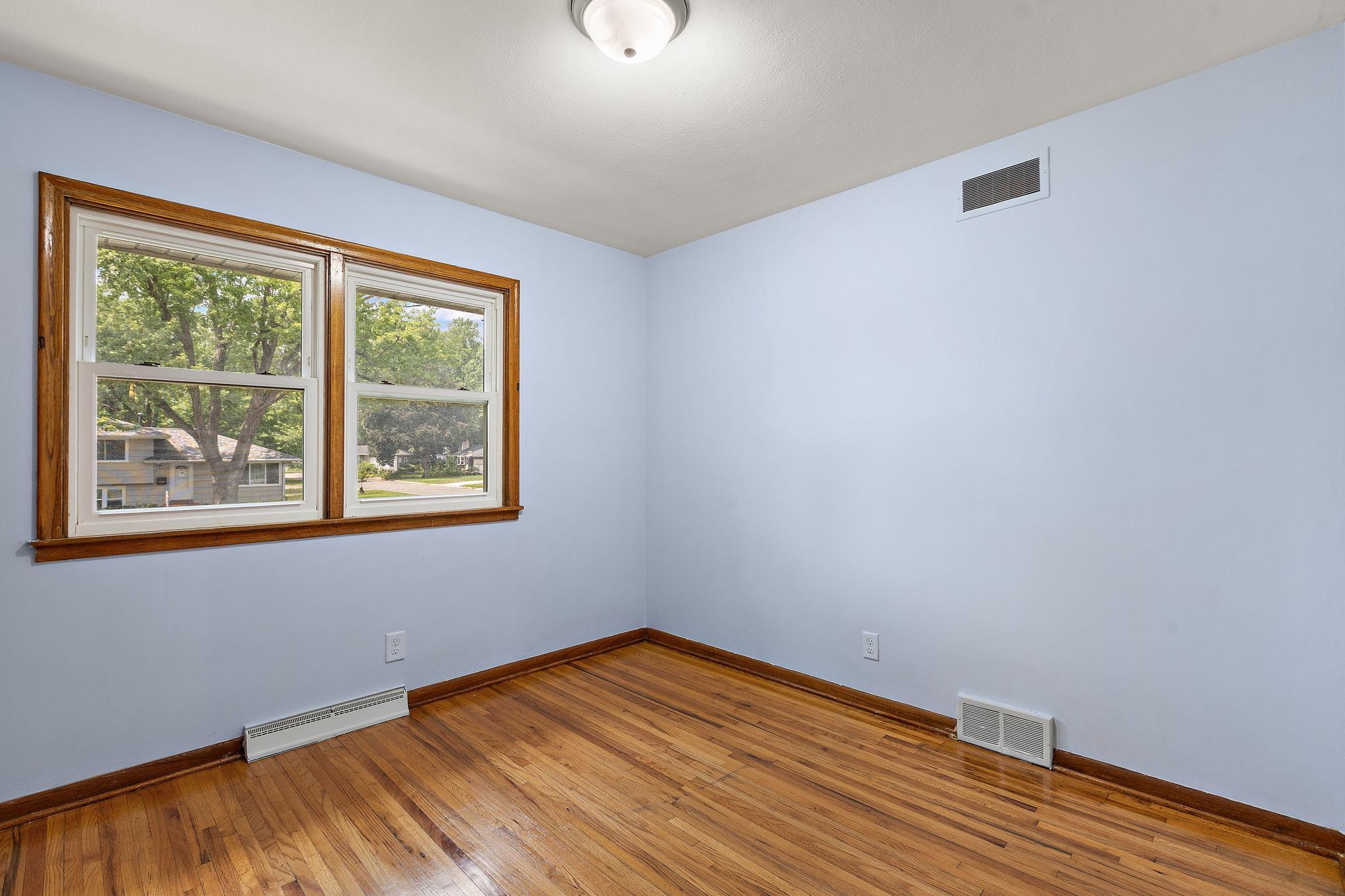 View of Residential at 6924 Scott Avenue, Brooklyn Center MN 55429, Brooklyn Center (15 of 42) - Mike Wilen | Minnesota Team Real Estate