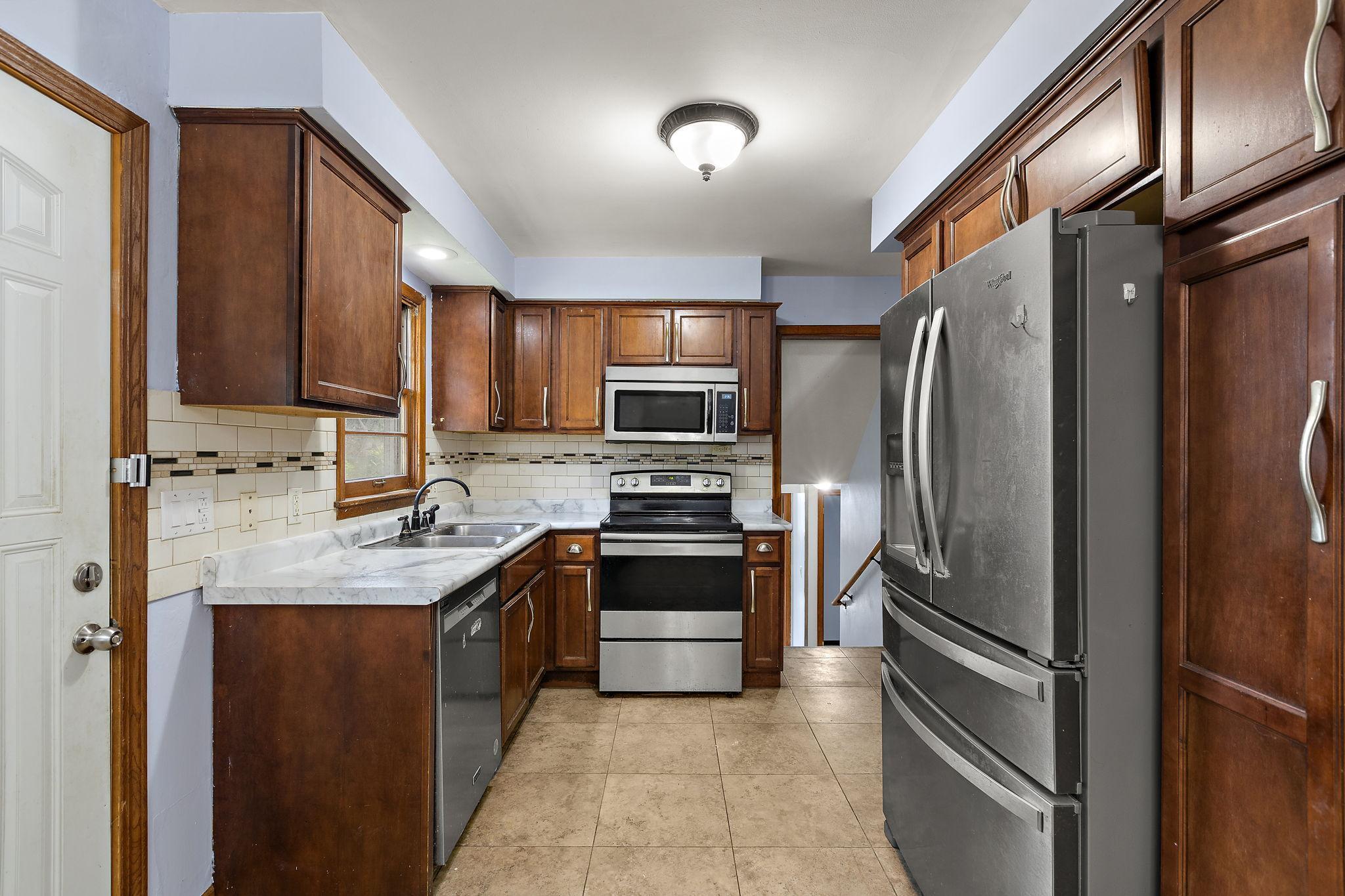 View of Residential at 6924 Scott Avenue, Brooklyn Center MN 55429, Brooklyn Center (8 of 42) - Mike Wilen | Minnesota Team Real Estate