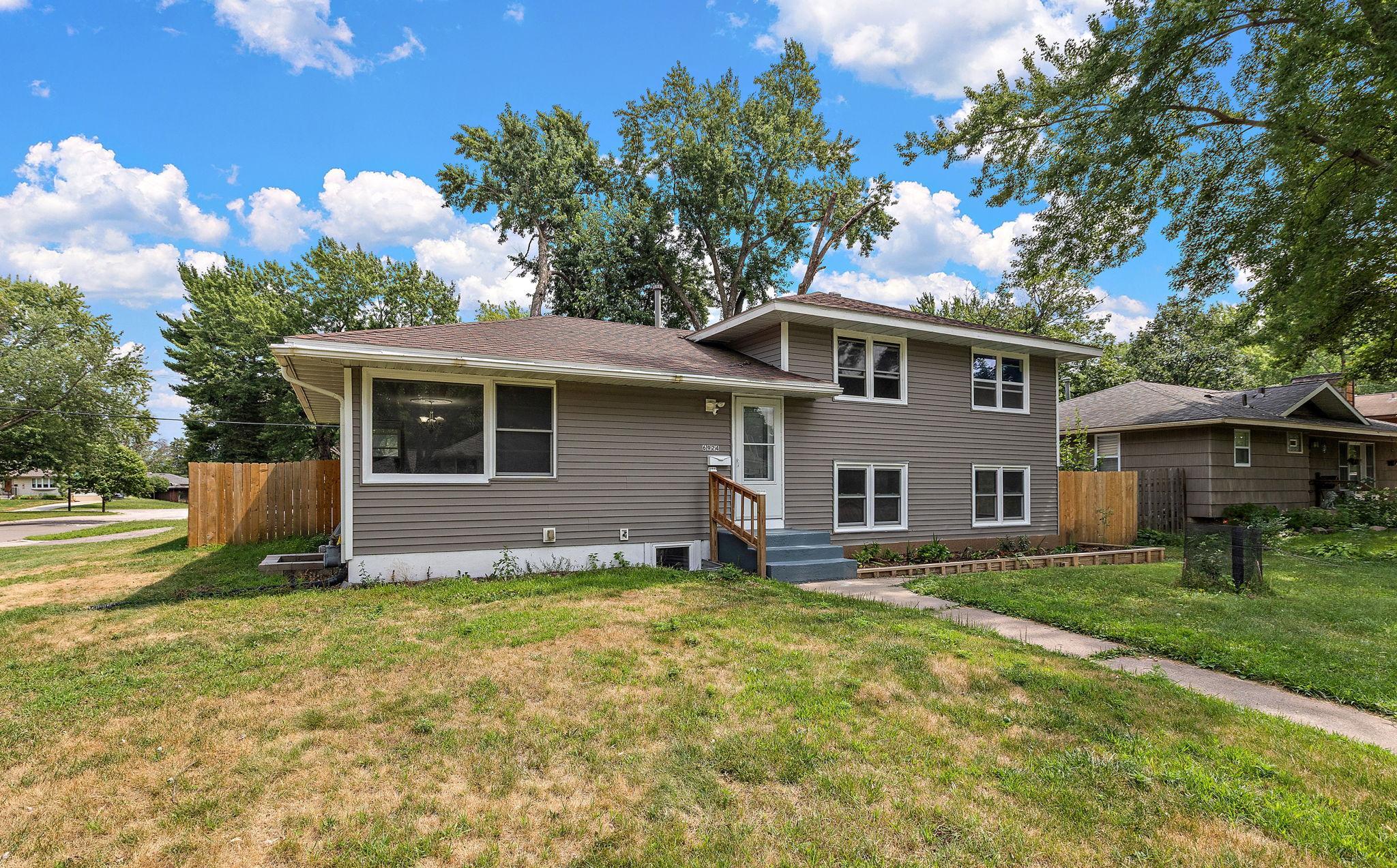 View of Residential at 6924 Scott Avenue, Brooklyn Center MN 55429, Brooklyn Center (2 of 42) - Mike Wilen | Minnesota Team Real Estate