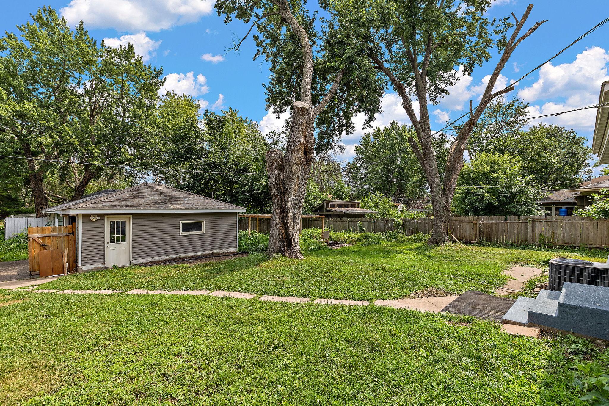 View of Residential at 6924 Scott Avenue, Brooklyn Center MN 55429, Brooklyn Center (41 of 42) - Mike Wilen | Minnesota Team Real Estate