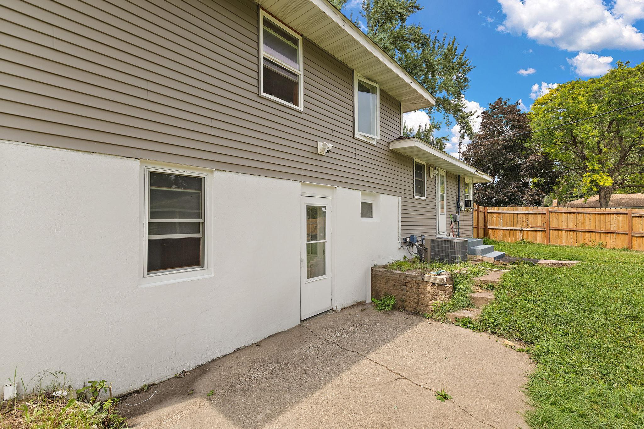 View of Residential at 6924 Scott Avenue, Brooklyn Center MN 55429, Brooklyn Center (35 of 42) - Mike Wilen | Minnesota Team Real Estate