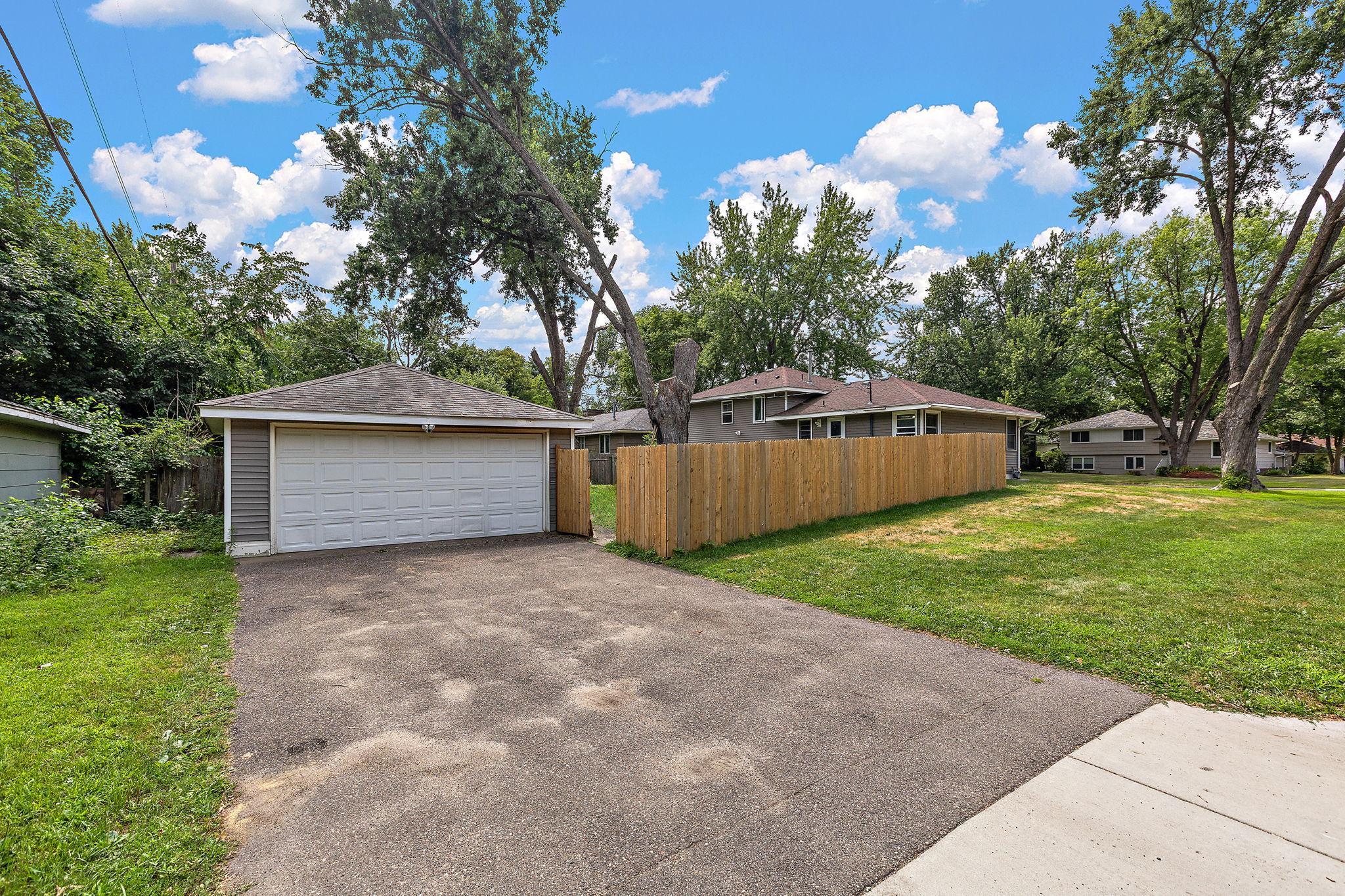 View of Residential at 6924 Scott Avenue, Brooklyn Center MN 55429, Brooklyn Center (42 of 42) - Mike Wilen | Minnesota Team Real Estate