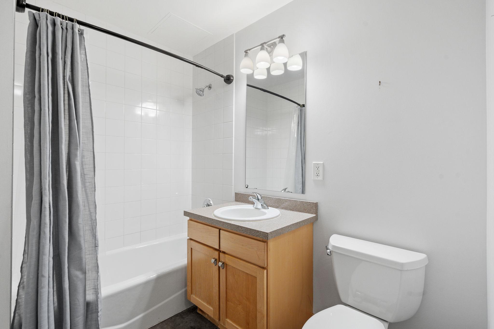 View of Residential at 720 4th Street #405, Minneapolis MN 55401, Minneapolis (21 of 37) - Mike Wilen | Minnesota Team Real Estate
