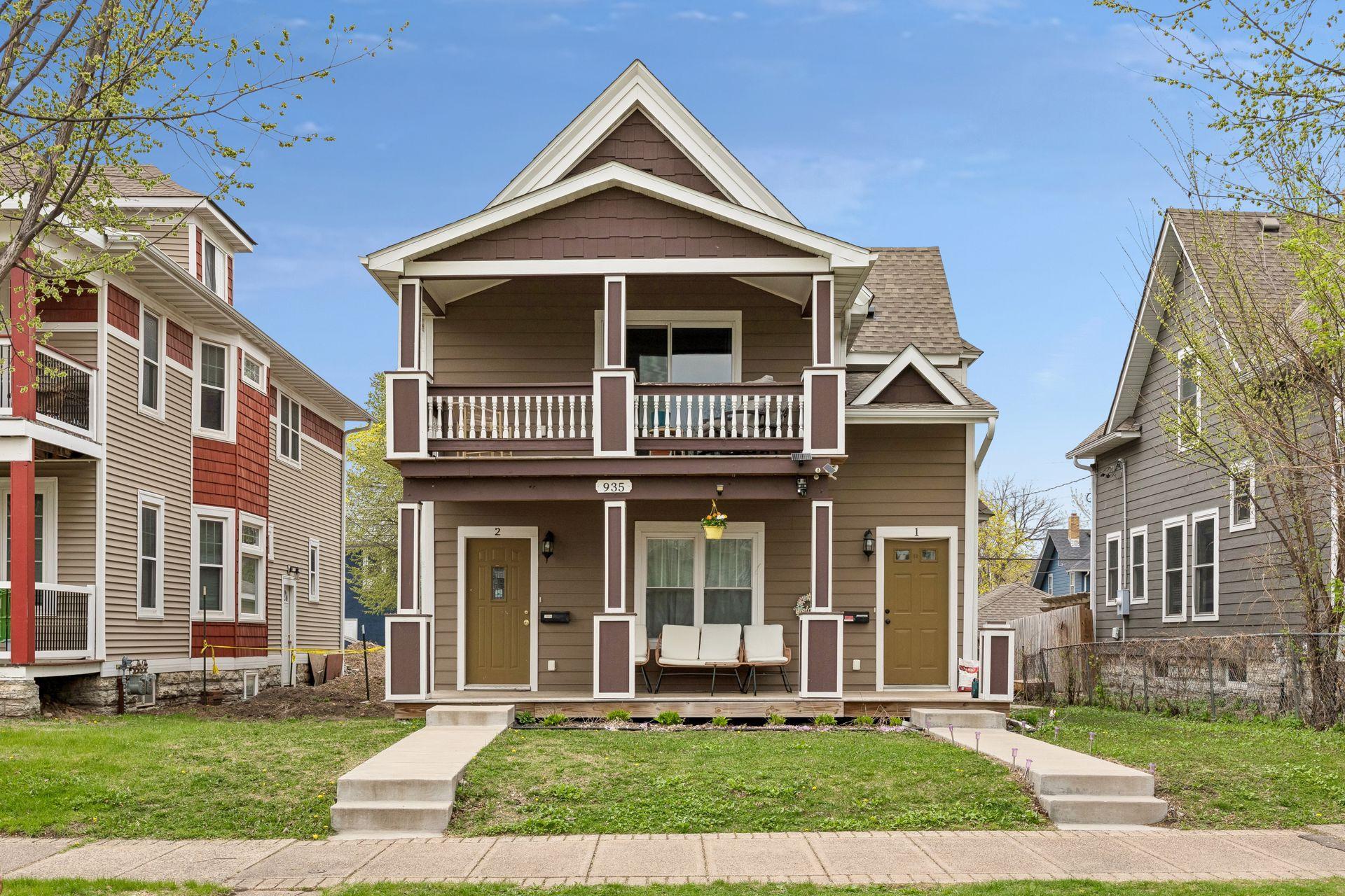 View of Residential Income at 935 Iglehart Avenue, Saint Paul MN 55104, Saint Paul - Mike Wilen | Minnesota Team Real Estate