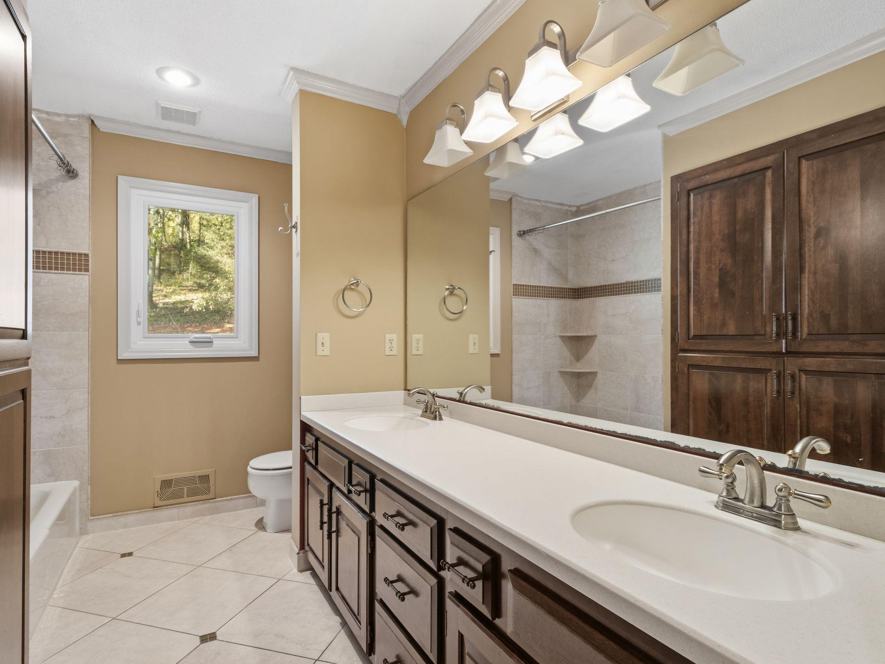View of Residential at 7735 Tanglewood Court, Edina MN 55439, Edina (29 of 36) - Mike Wilen | Minnesota Team Real Estate