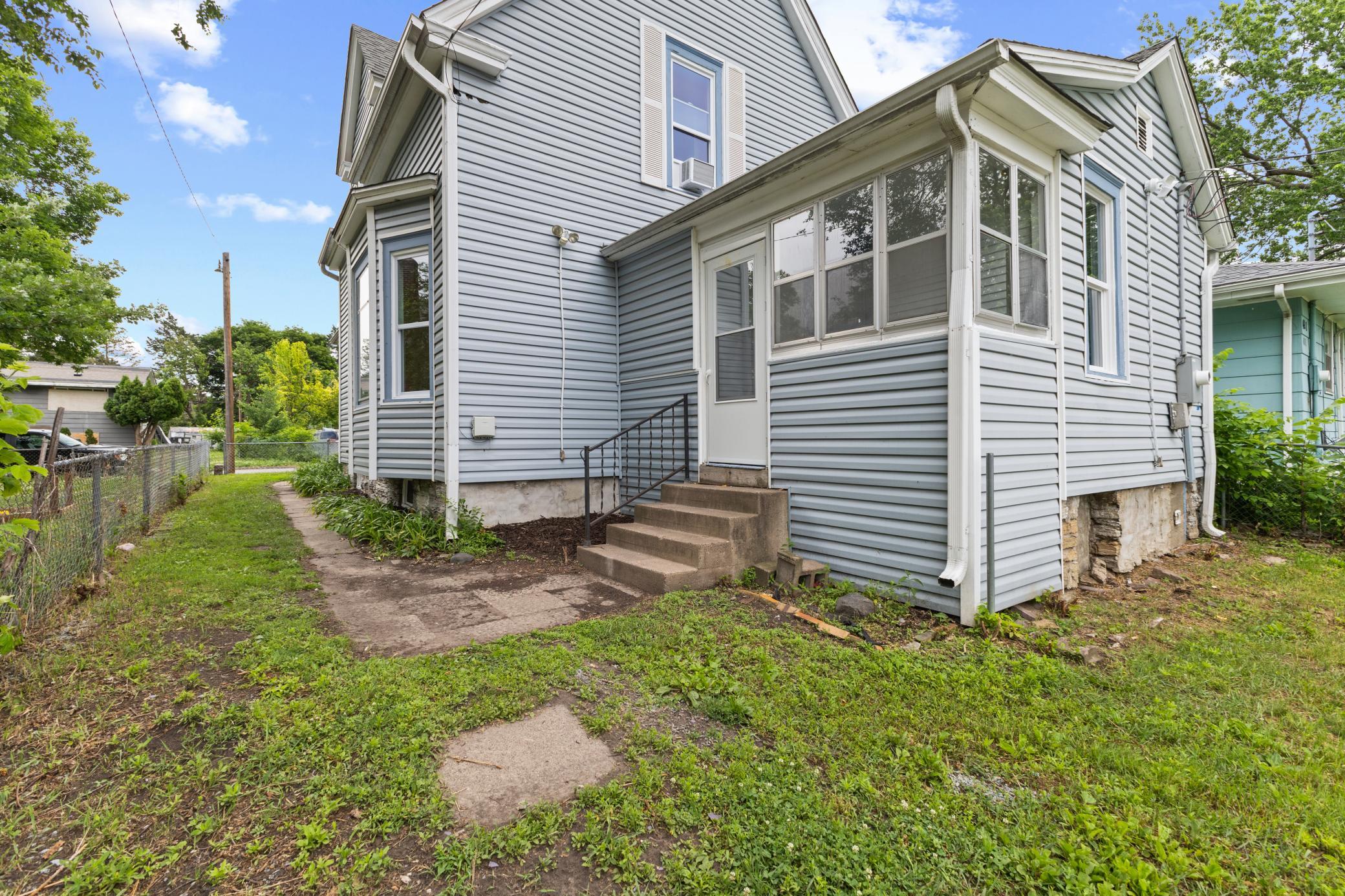View of Residential at 413 Knox Avenue, Minneapolis MN 55405, Minneapolis (31 of 37) - Mike Wilen | Minnesota Team Real Estate