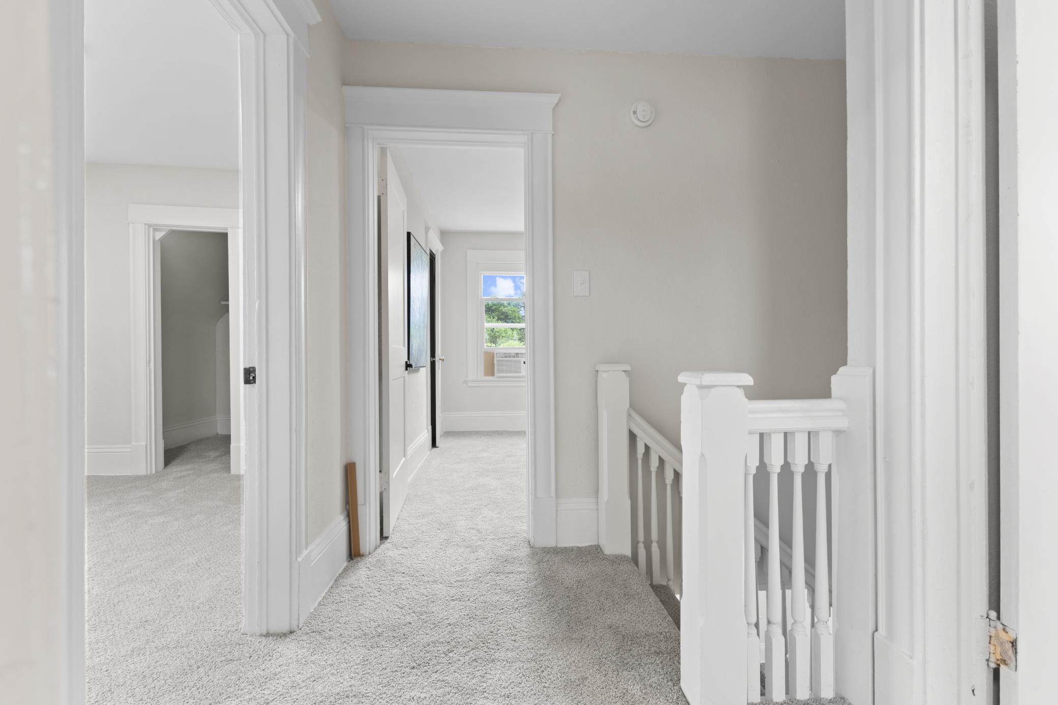 View of Residential at 413 Knox Avenue, Minneapolis MN 55405, Minneapolis (26 of 37) - Mike Wilen | Minnesota Team Real Estate