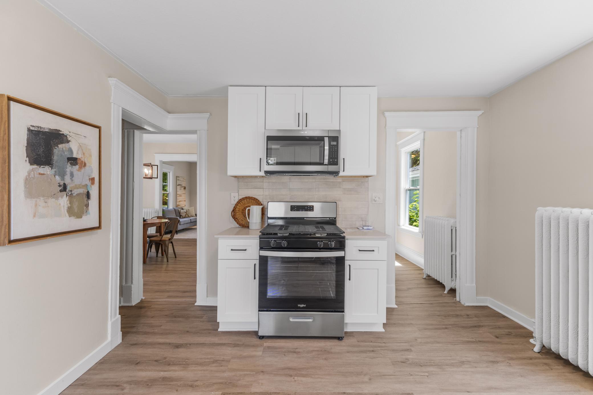 View of Residential at 413 Knox Avenue, Minneapolis MN 55405, Minneapolis (17 of 37) - Mike Wilen | Minnesota Team Real Estate