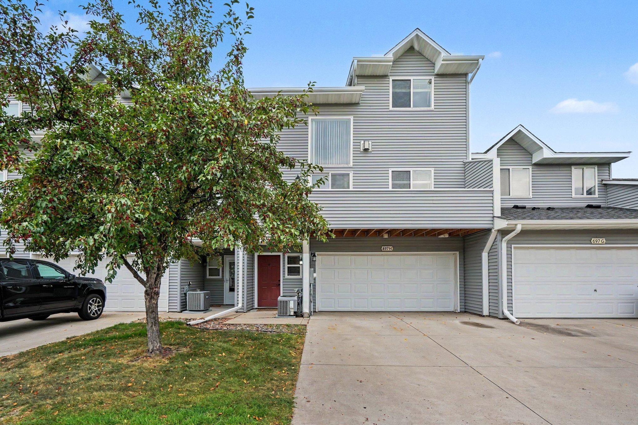 View of Residential at 697 Kingfisher Lane #H, Woodbury MN 55125, Woodbury (29 of 32) - Mike Wilen | Minnesota Team Real Estate