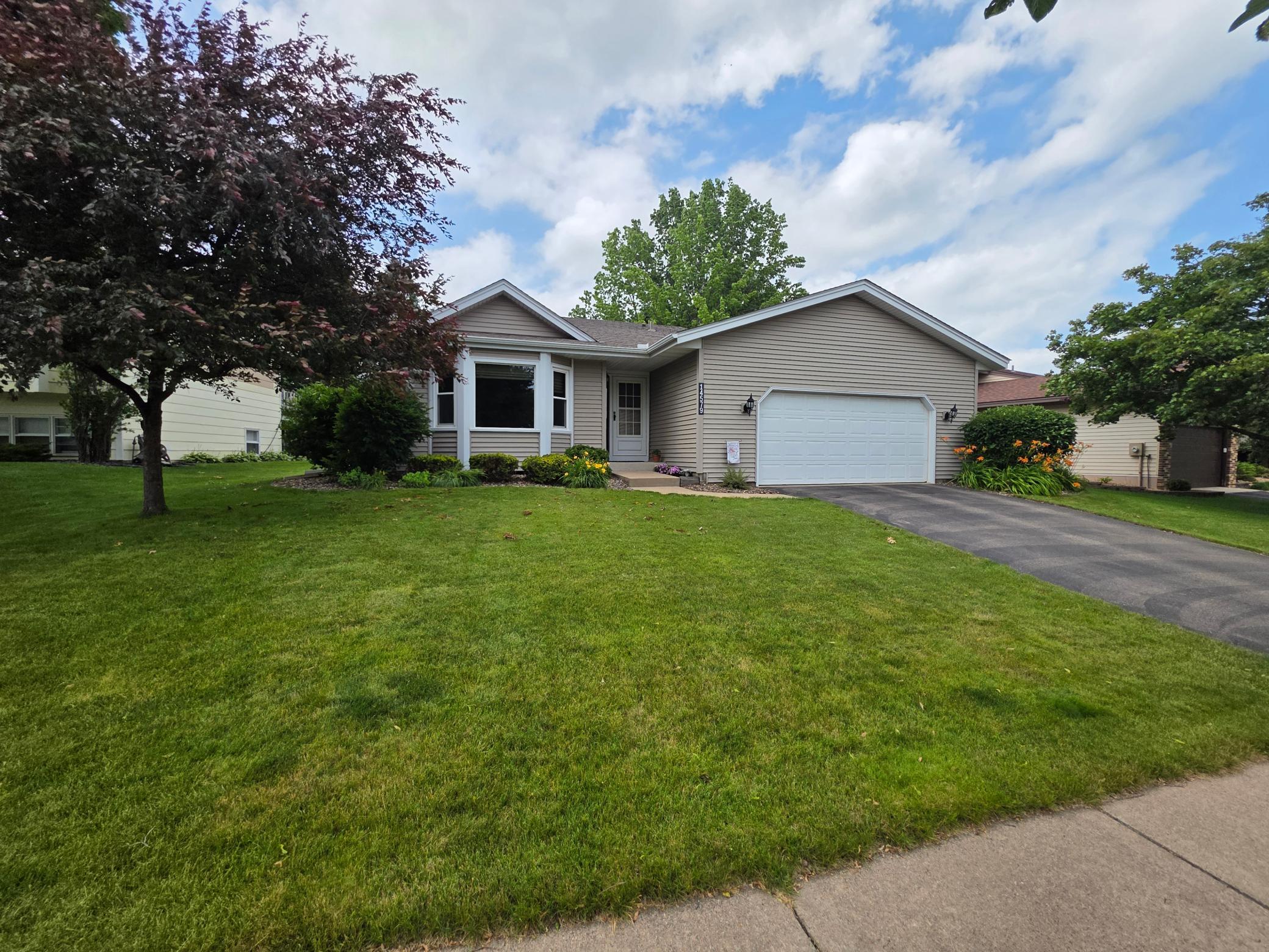 View of Residential at 14579 Embry Path, Apple Valley MN 55124, Apple Valley (13 of 22) - Mike Wilen | Minnesota Team Real Estate