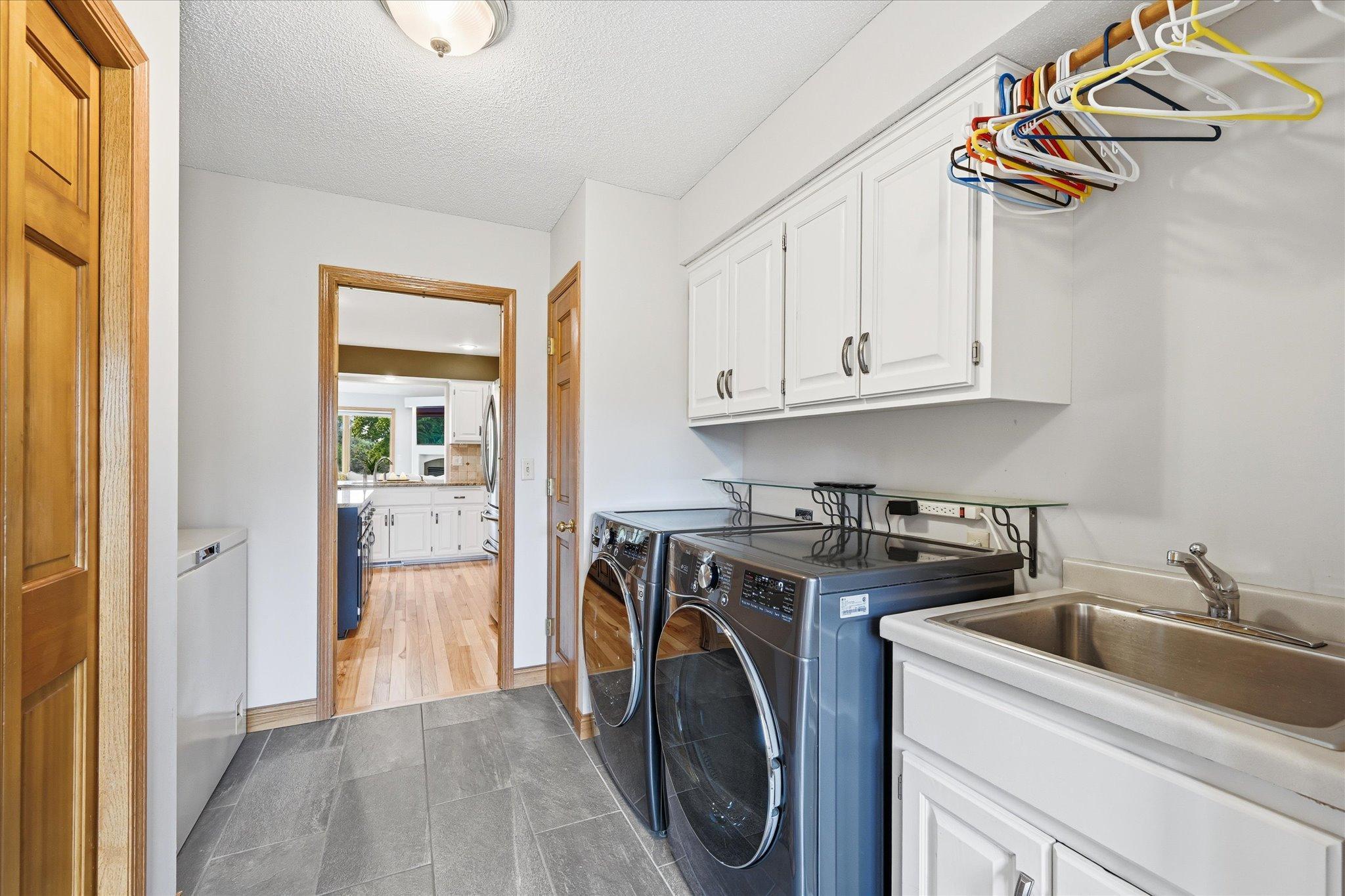 View of Residential at 9743 Wellington Lane, Woodbury MN 55125, Woodbury (46 of 107) - Mike Wilen | Minnesota Team Real Estate