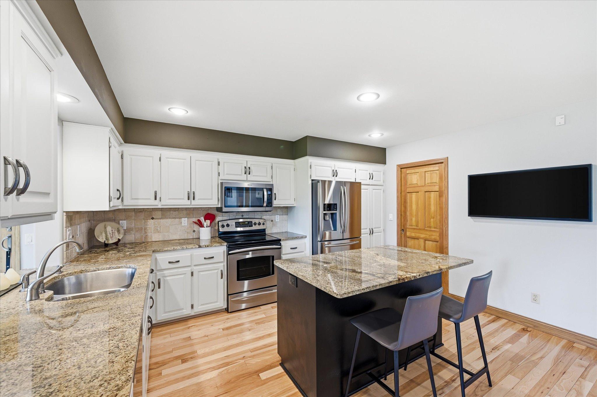 View of Residential at 9743 Wellington Lane, Woodbury MN 55125, Woodbury (41 of 107) - Mike Wilen | Minnesota Team Real Estate