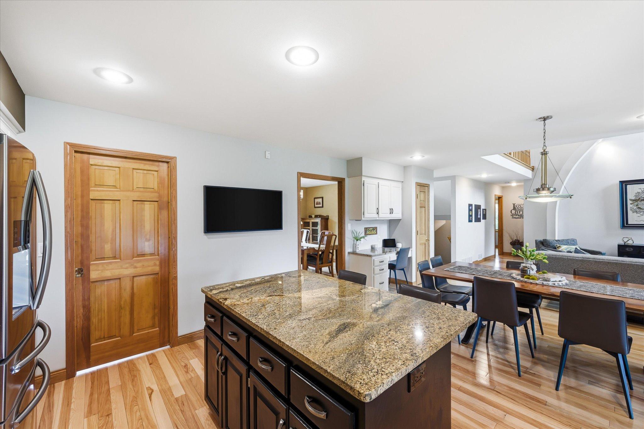 View of Residential at 9743 Wellington Lane, Woodbury MN 55125, Woodbury (39 of 107) - Mike Wilen | Minnesota Team Real Estate