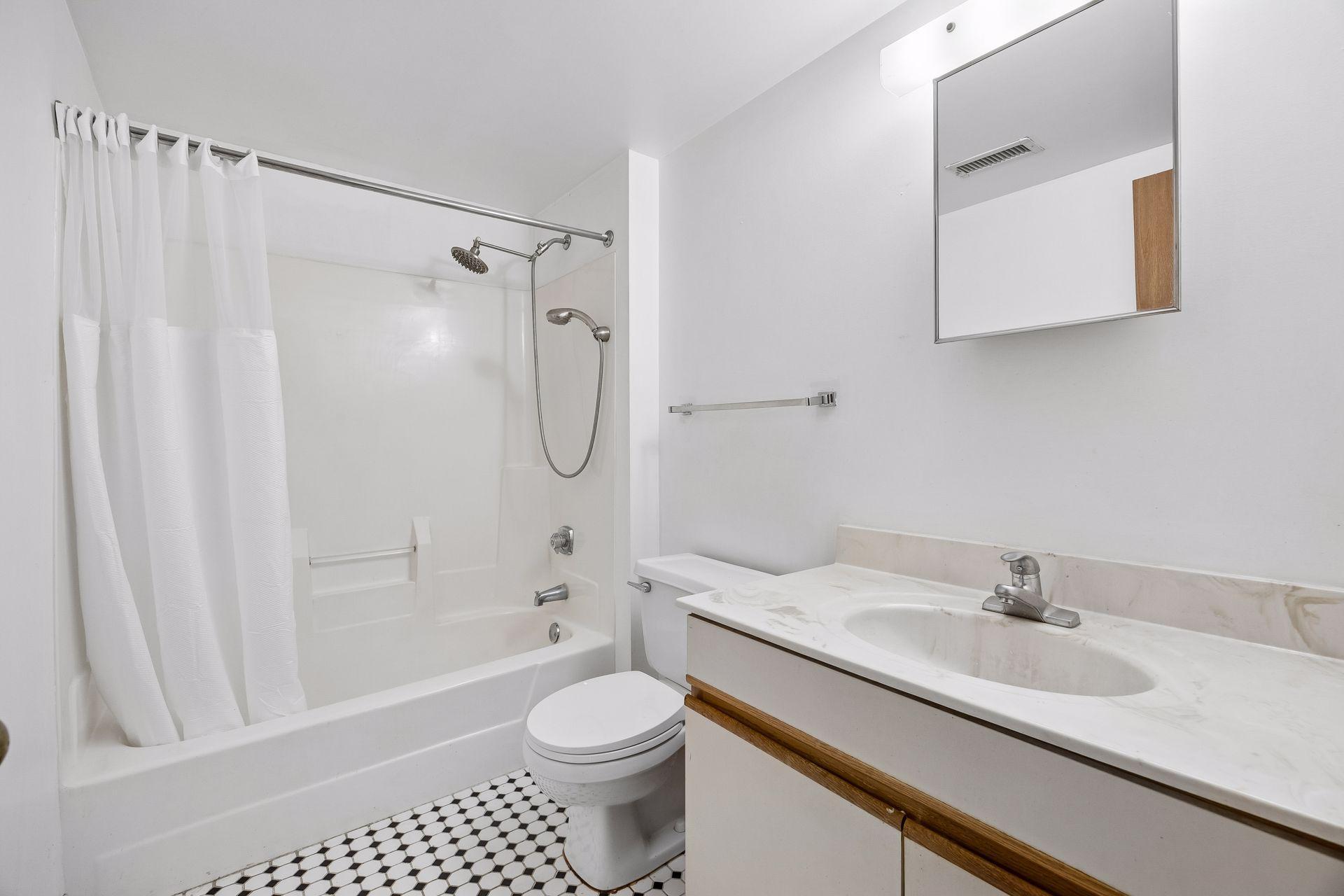 View of Residential at 1816 5th Street #B, Minneapolis MN 55454, Minneapolis (14 of 16) - Mike Wilen | Minnesota Team Real Estate