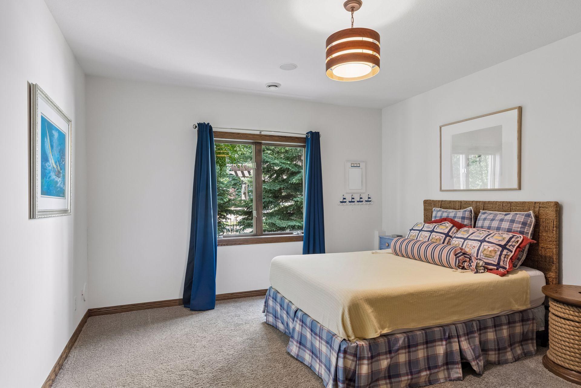 View of Residential at 2012 Pine Ridge Drive, West Saint Paul MN 55118, West Saint Paul (82 of 117) - Mike Wilen | Minnesota Team Real Estate