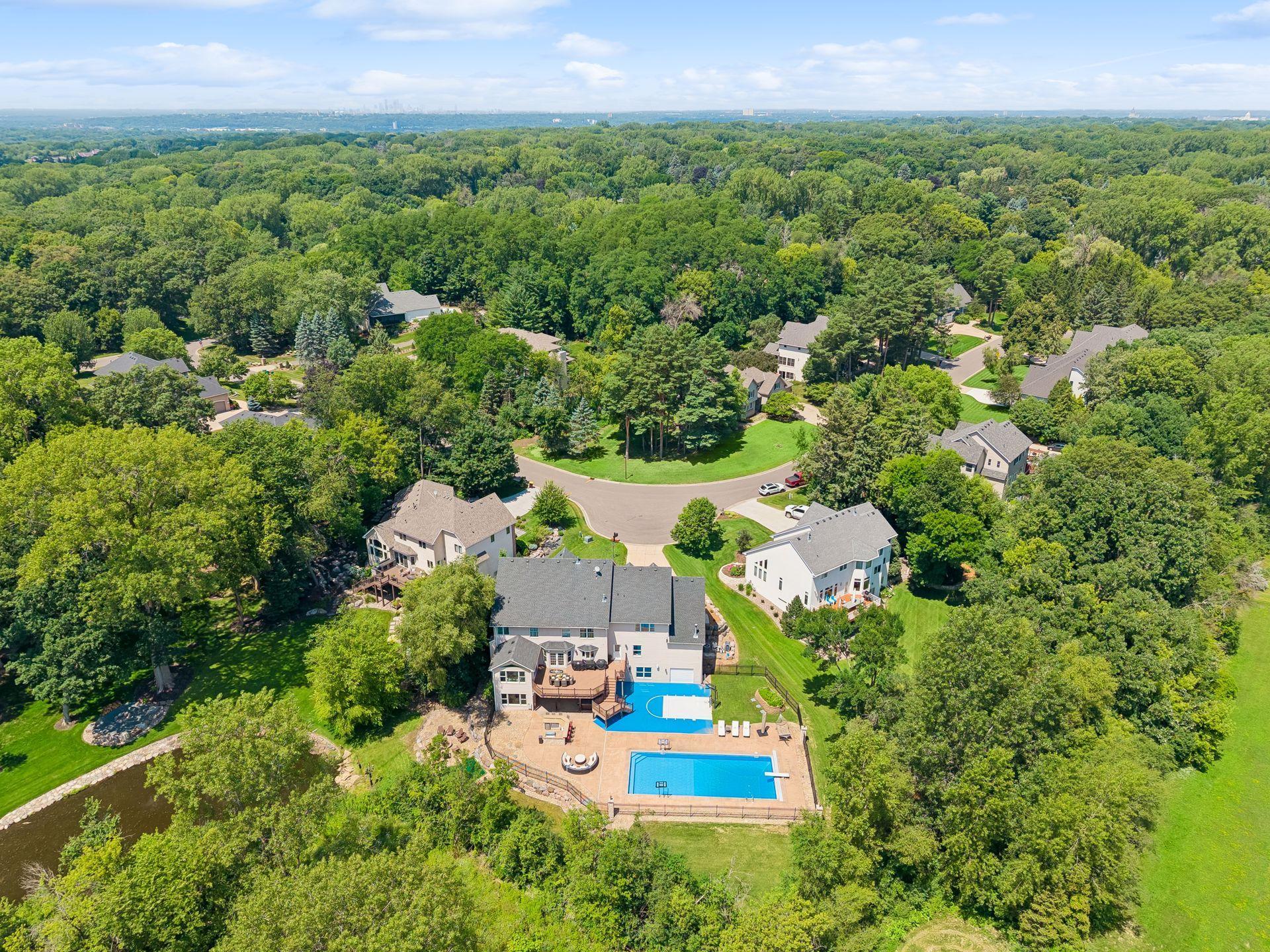 View of Residential at 2012 Pine Ridge Drive, West Saint Paul MN 55118, West Saint Paul (103 of 117) - Mike Wilen | Minnesota Team Real Estate