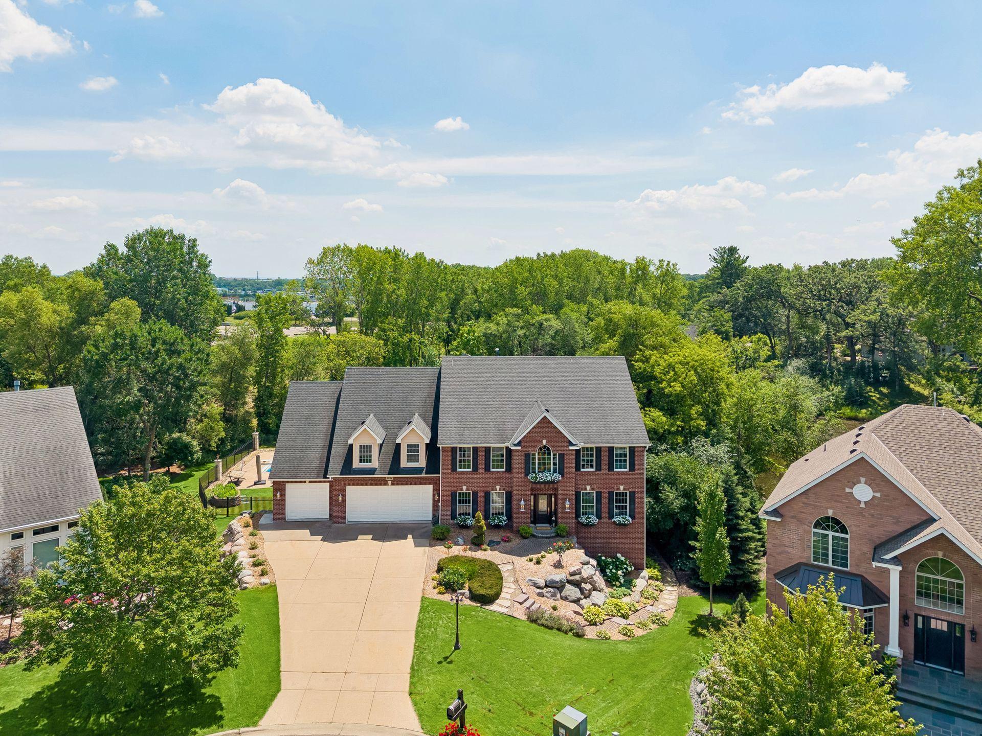 View of Residential at 2012 Pine Ridge Drive, West Saint Paul MN 55118, West Saint Paul (8 of 117) - Mike Wilen | Minnesota Team Real Estate