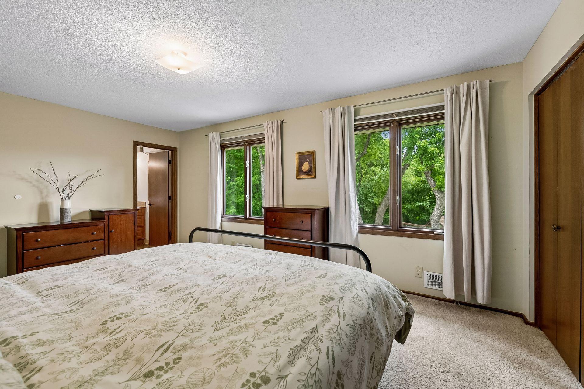 View of Residential at 7840 100th Street, Bloomington MN 55438, Bloomington (26 of 42) - Mike Wilen | Minnesota Team Real Estate