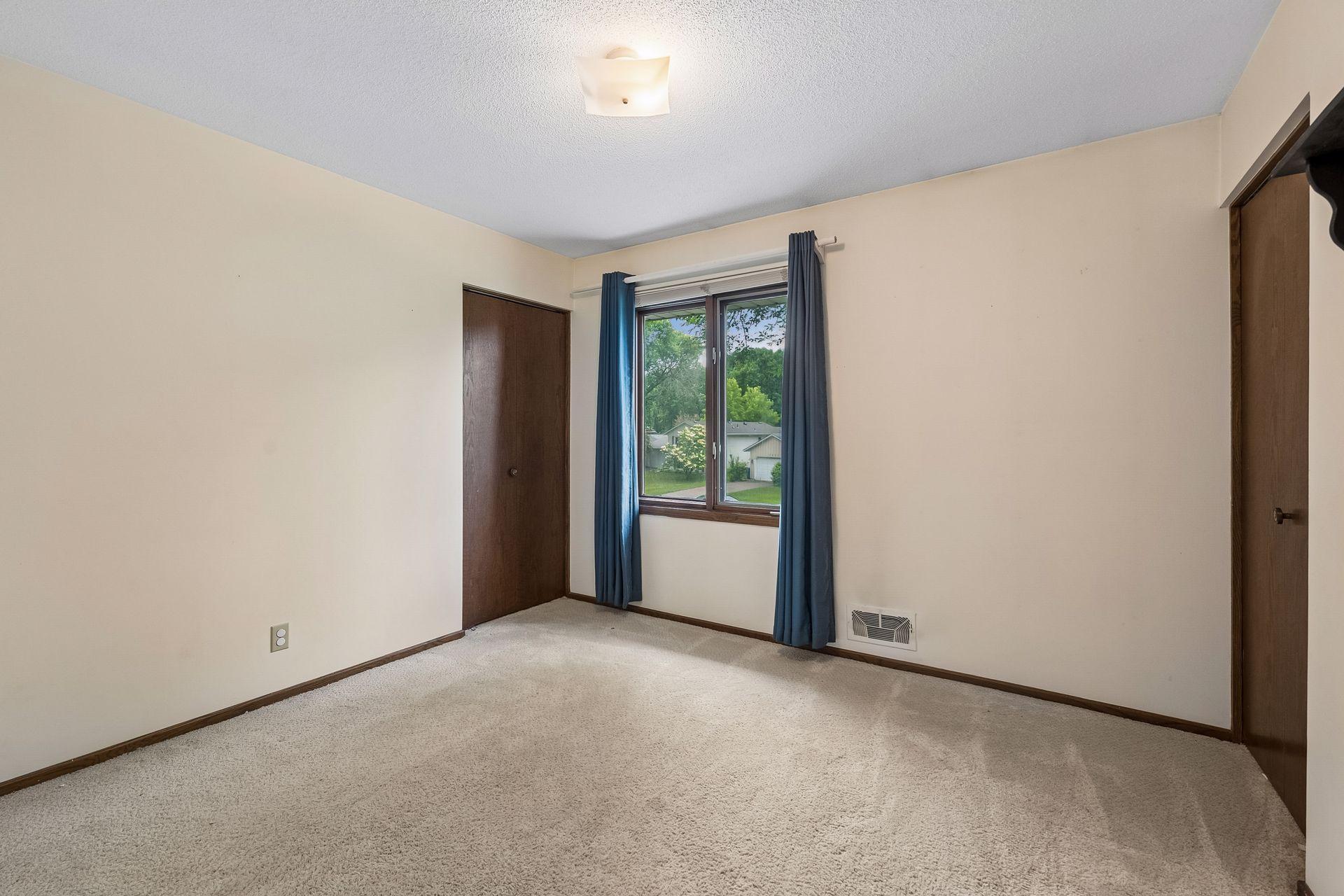 View of Residential at 7840 100th Street, Bloomington MN 55438, Bloomington (32 of 42) - Mike Wilen | Minnesota Team Real Estate