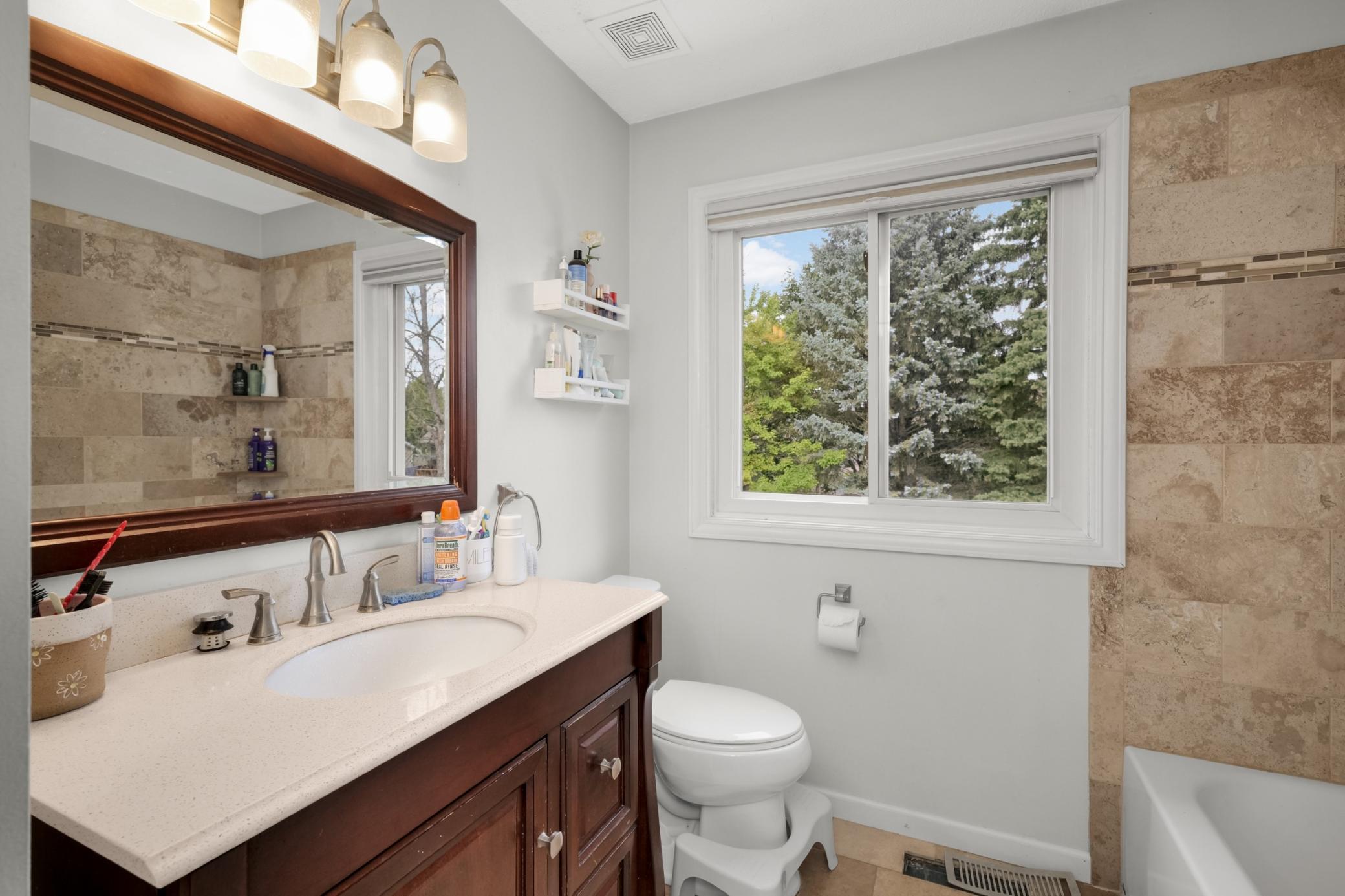 View of Residential at 2432 Henslow Court, Oakdale MN 55128, Oakdale (14 of 28) - Mike Wilen | Minnesota Team Real Estate