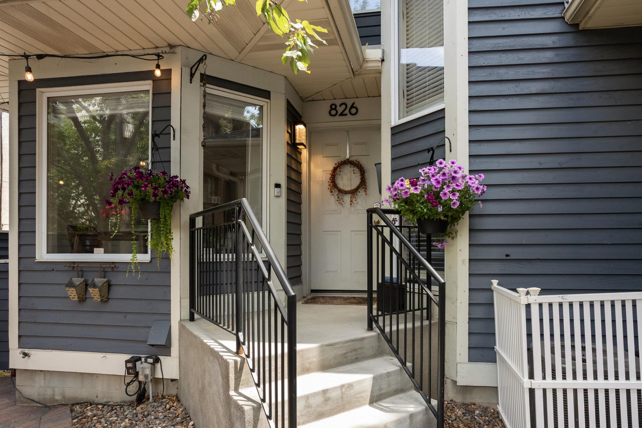 View of Residential at 826 Summit Avenue, Minneapolis MN 55403, Minneapolis (2 of 40) - Mike Wilen | Minnesota Team Real Estate