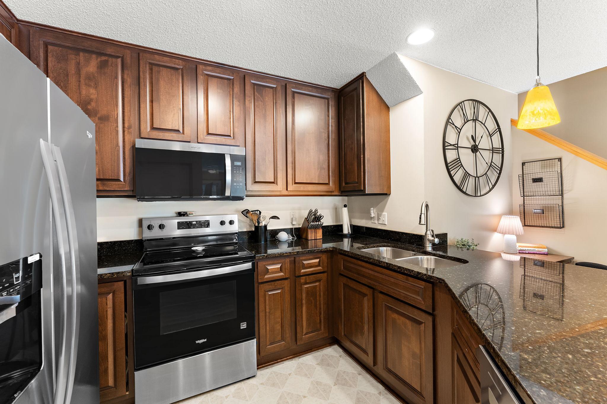 View of Residential at 8598 Quarry Ridge Lane #H, Woodbury MN 55125, Woodbury (6 of 19) - Mike Wilen | Minnesota Team Real Estate
