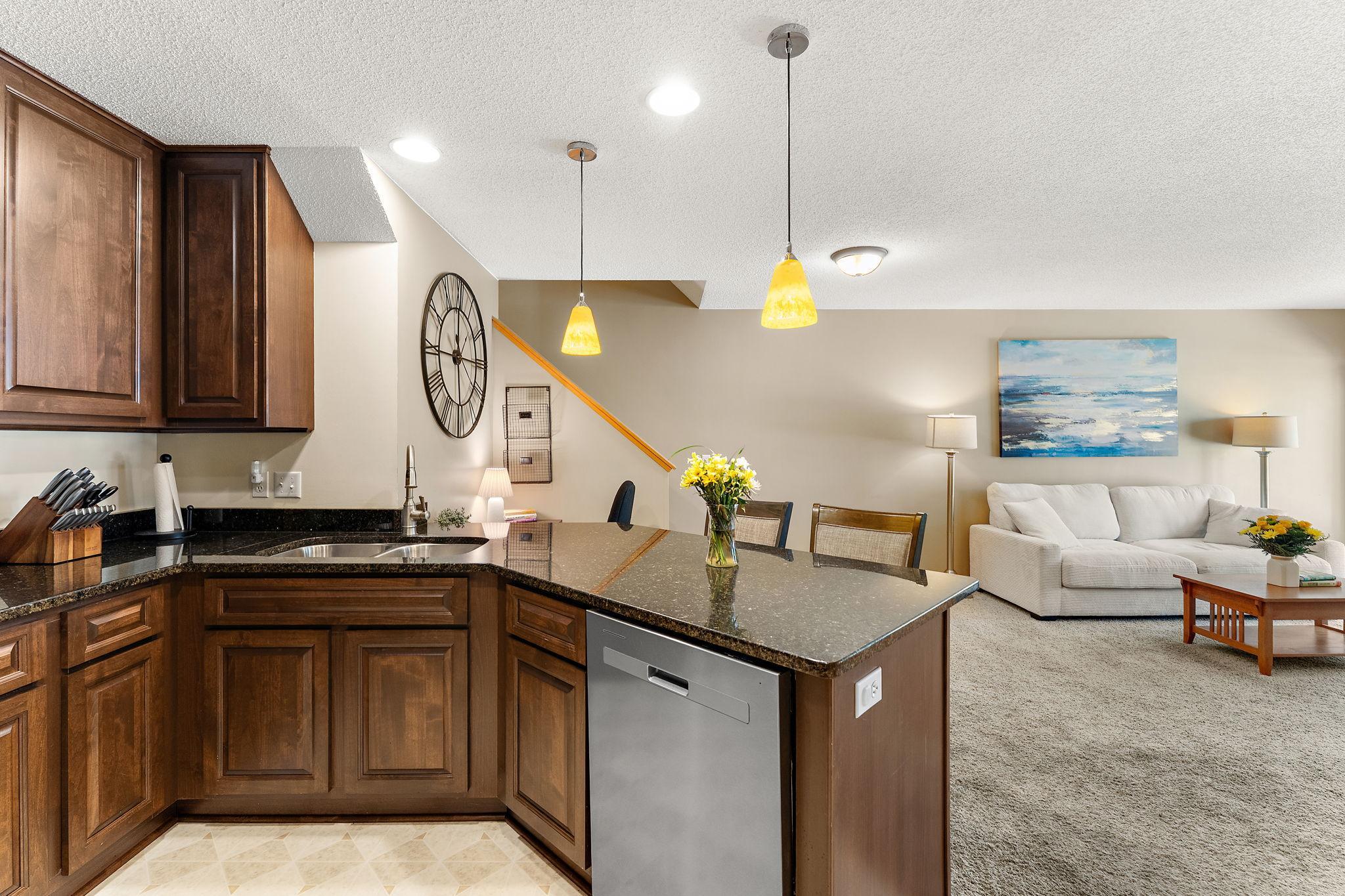 View of Residential at 8598 Quarry Ridge Lane #H, Woodbury MN 55125, Woodbury (9 of 19) - Mike Wilen | Minnesota Team Real Estate