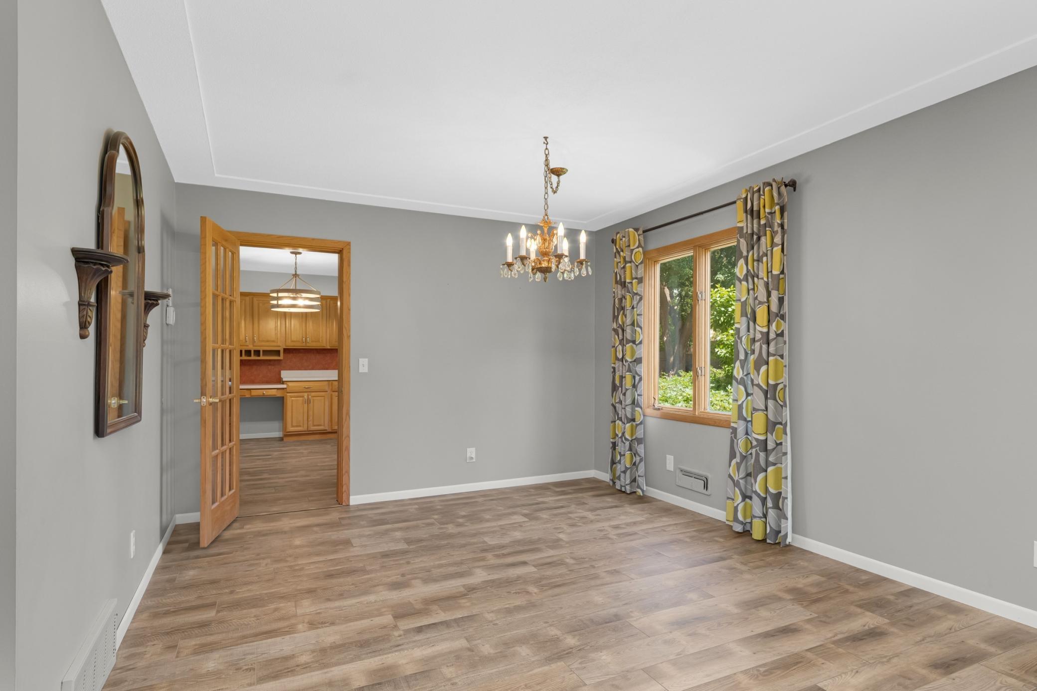 View of Residential at 13513 Colfax Avenue, Burnsville MN 55337, Burnsville (11 of 46) - Mike Wilen | Minnesota Team Real Estate