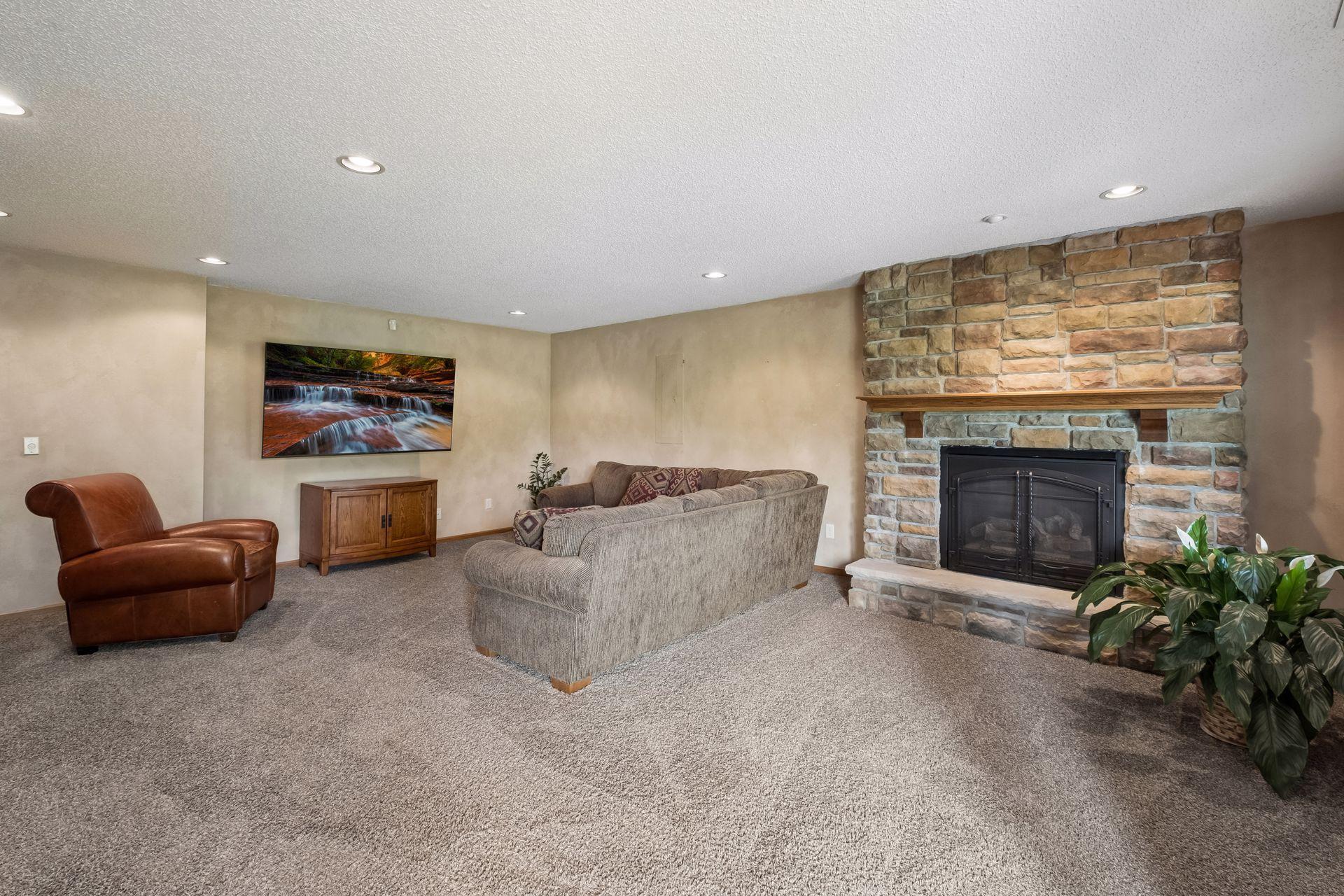 View of Residential at 3963 Bailey Ridge Draw, Woodbury MN 55125, Woodbury (35 of 46) - Mike Wilen | Minnesota Team Real Estate