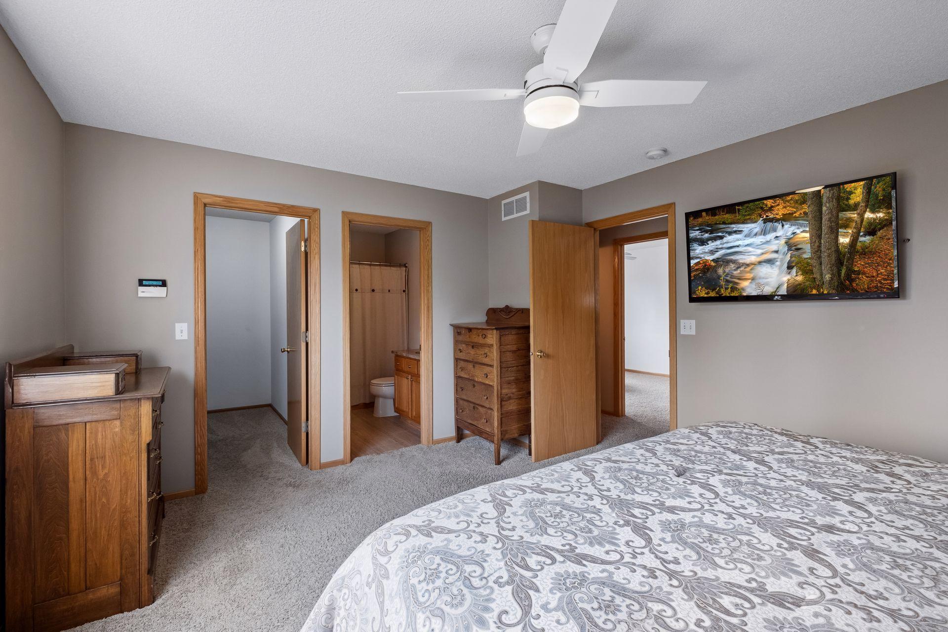 View of Residential at 3963 Bailey Ridge Draw, Woodbury MN 55125, Woodbury (27 of 46) - Mike Wilen | Minnesota Team Real Estate