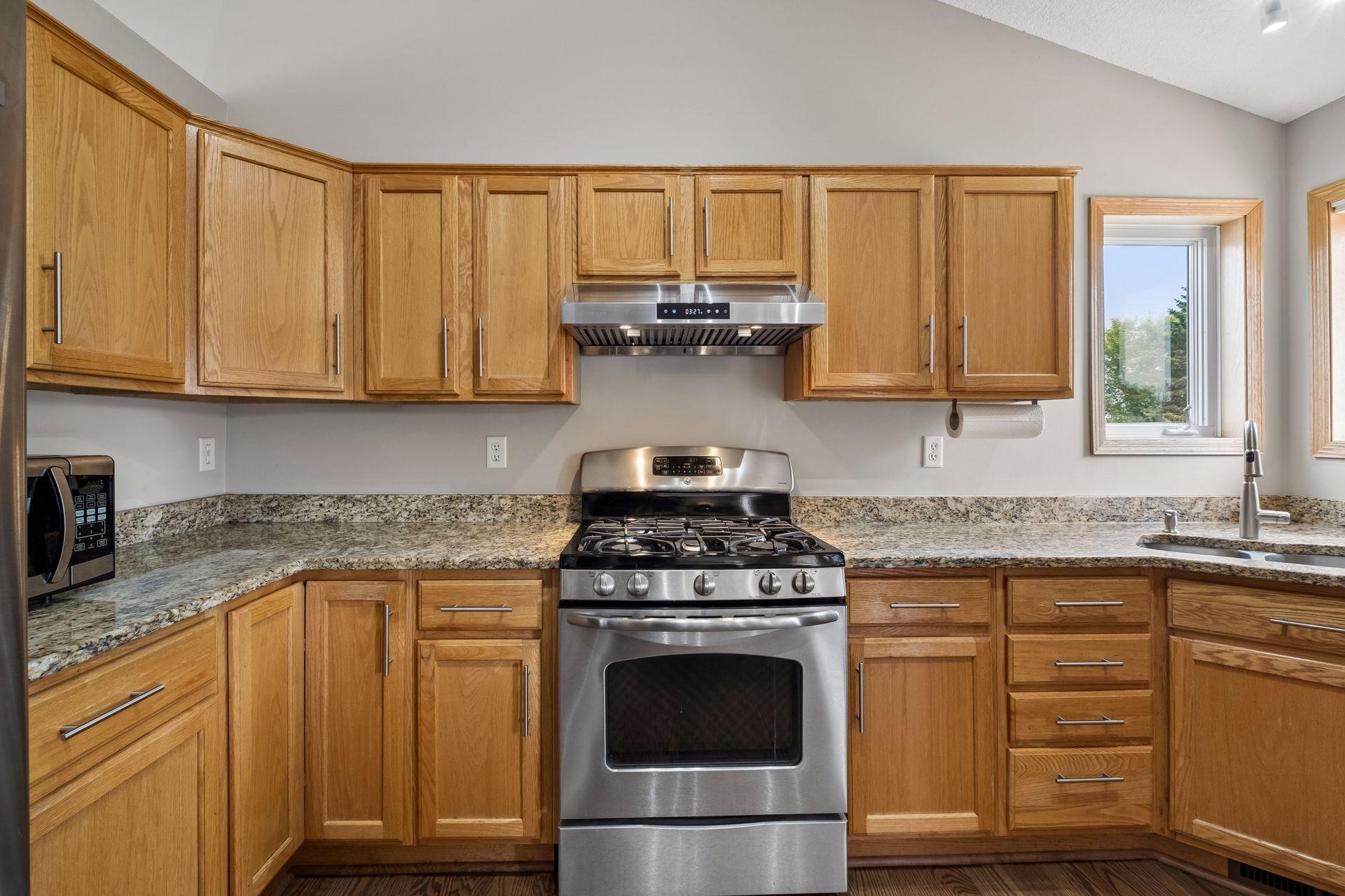 View of Residential at 3963 Bailey Ridge Draw, Woodbury MN 55125, Woodbury (9 of 46) - Mike Wilen | Minnesota Team Real Estate