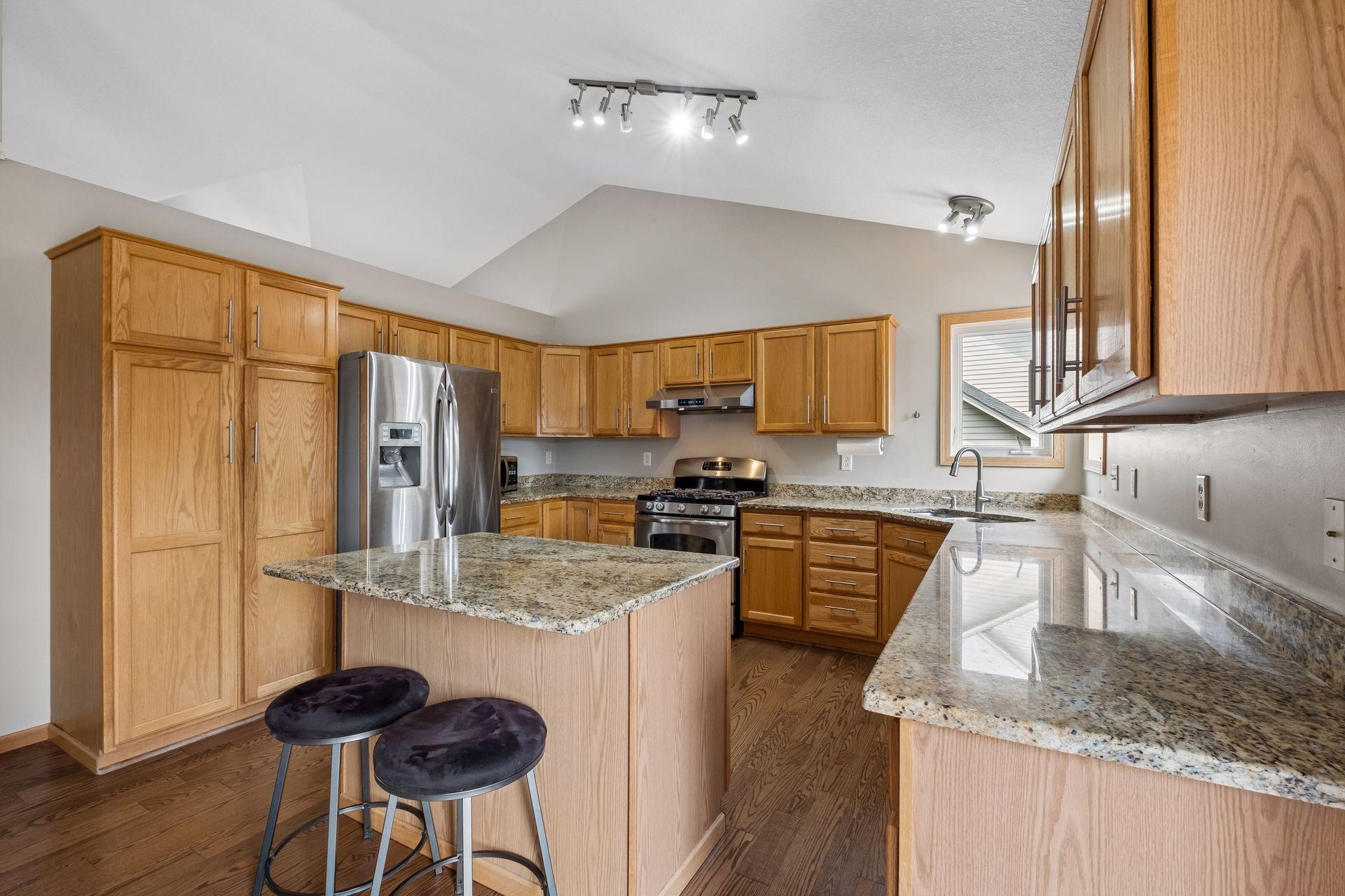 View of Residential at 3963 Bailey Ridge Draw, Woodbury MN 55125, Woodbury (8 of 46) - Mike Wilen | Minnesota Team Real Estate