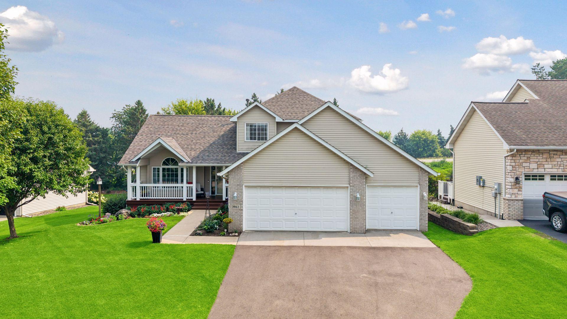 View of Residential at 3963 Bailey Ridge Draw, Woodbury MN 55125, Woodbury (2 of 46) - Mike Wilen | Minnesota Team Real Estate