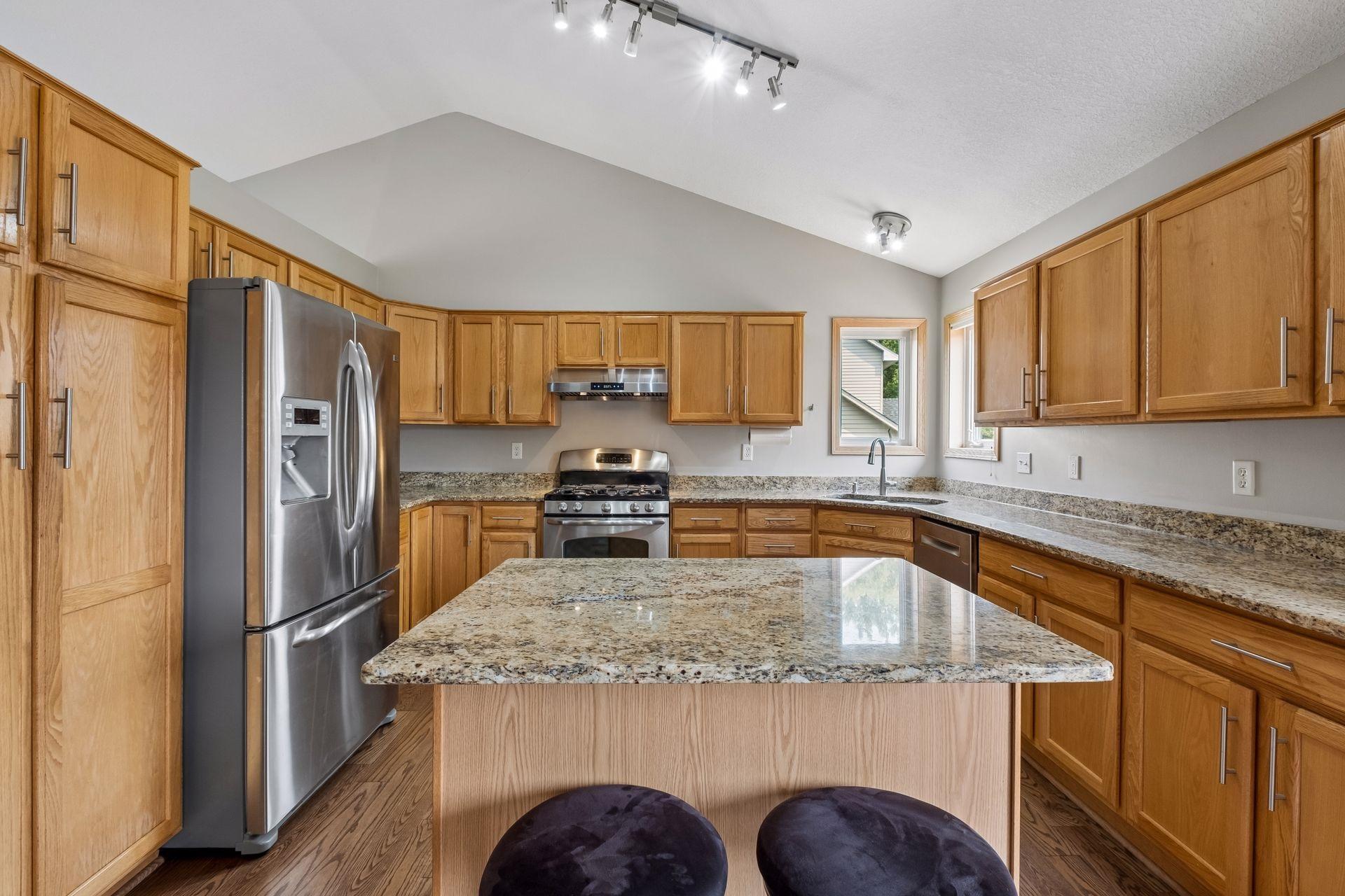 View of Residential at 3963 Bailey Ridge Draw, Woodbury MN 55125, Woodbury (7 of 46) - Mike Wilen | Minnesota Team Real Estate