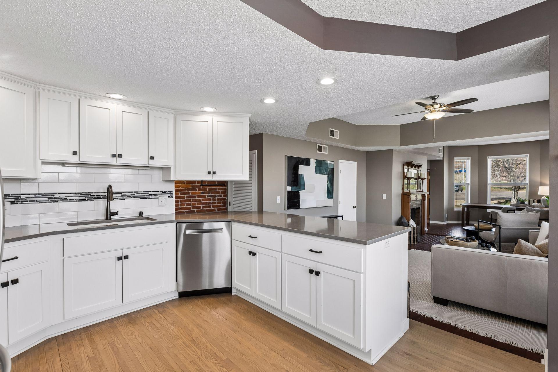 View of Residential at 162 College Avenue #5, Saint Paul MN 55102, Saint Paul (15 of 41) - Mike Wilen | Minnesota Team Real Estate