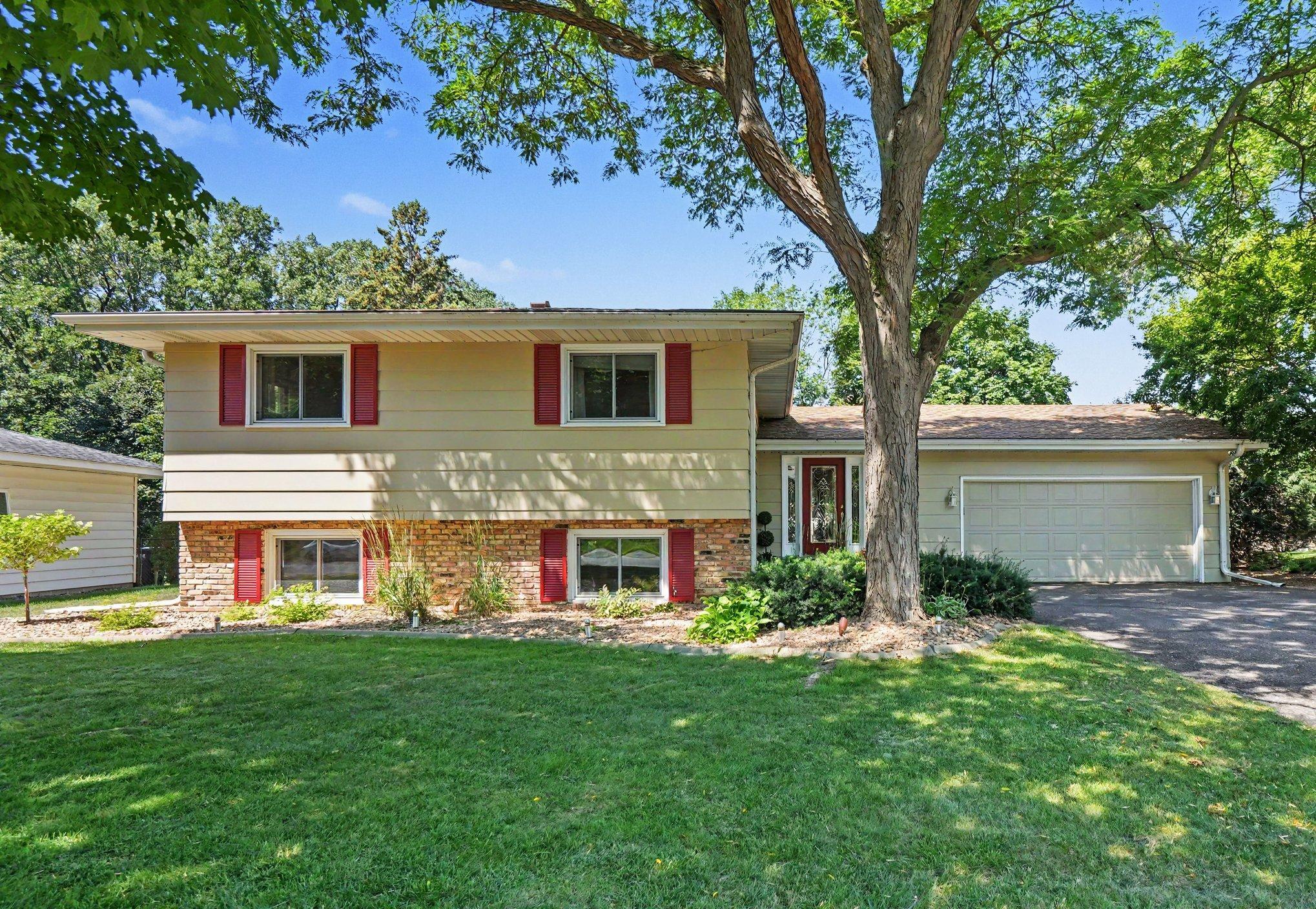 View of Residential at 436 Rice Creek Boulevard, Fridley MN 55432, Fridley (2 of 34) - Mike Wilen | Minnesota Team Real Estate