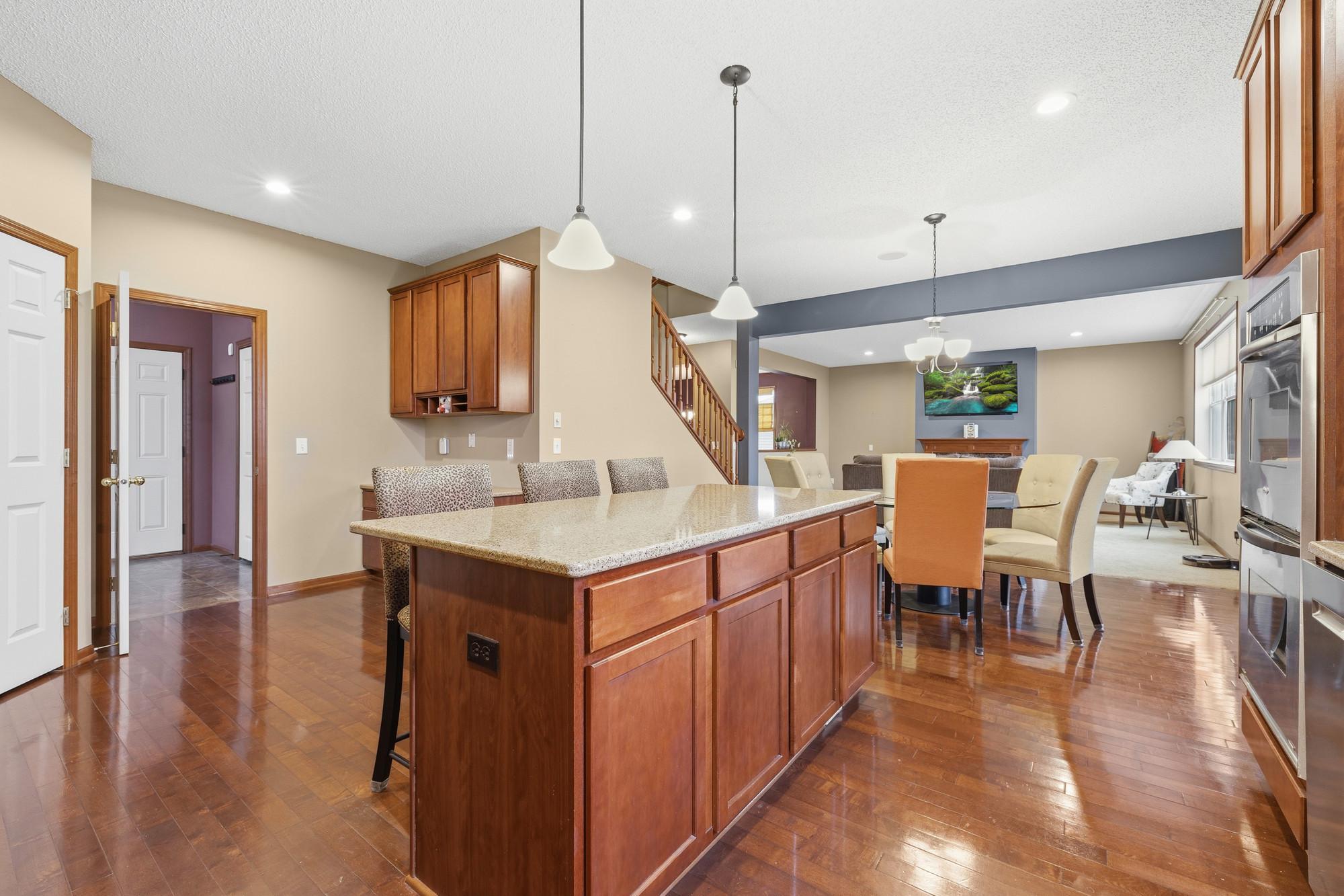 View of Residential at 2061 Winterberry Lane, Shakopee MN 55379, Shakopee (7 of 56) - Mike Wilen | Minnesota Team Real Estate