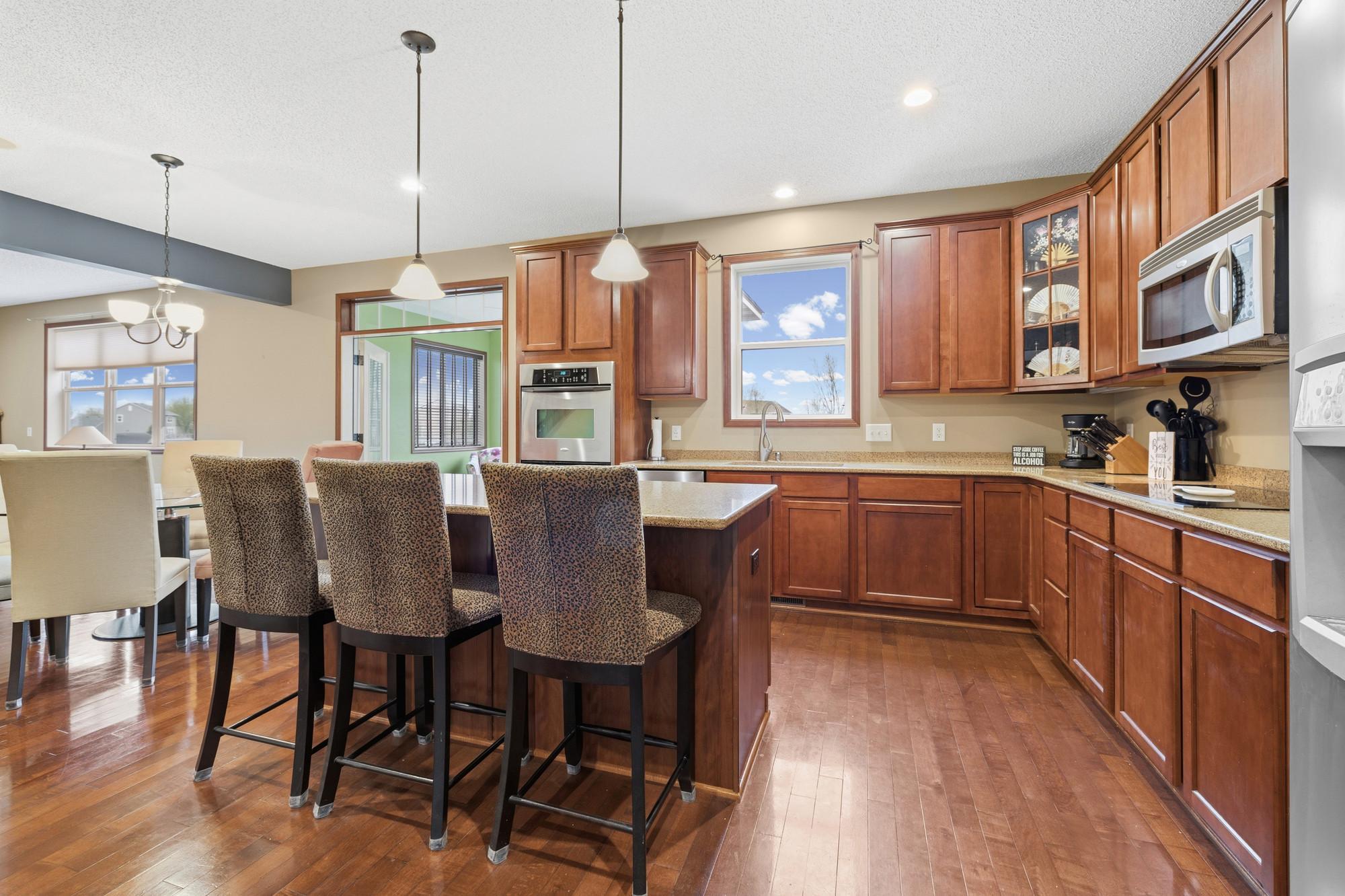 View of Residential at 2061 Winterberry Lane, Shakopee MN 55379, Shakopee (8 of 56) - Mike Wilen | Minnesota Team Real Estate