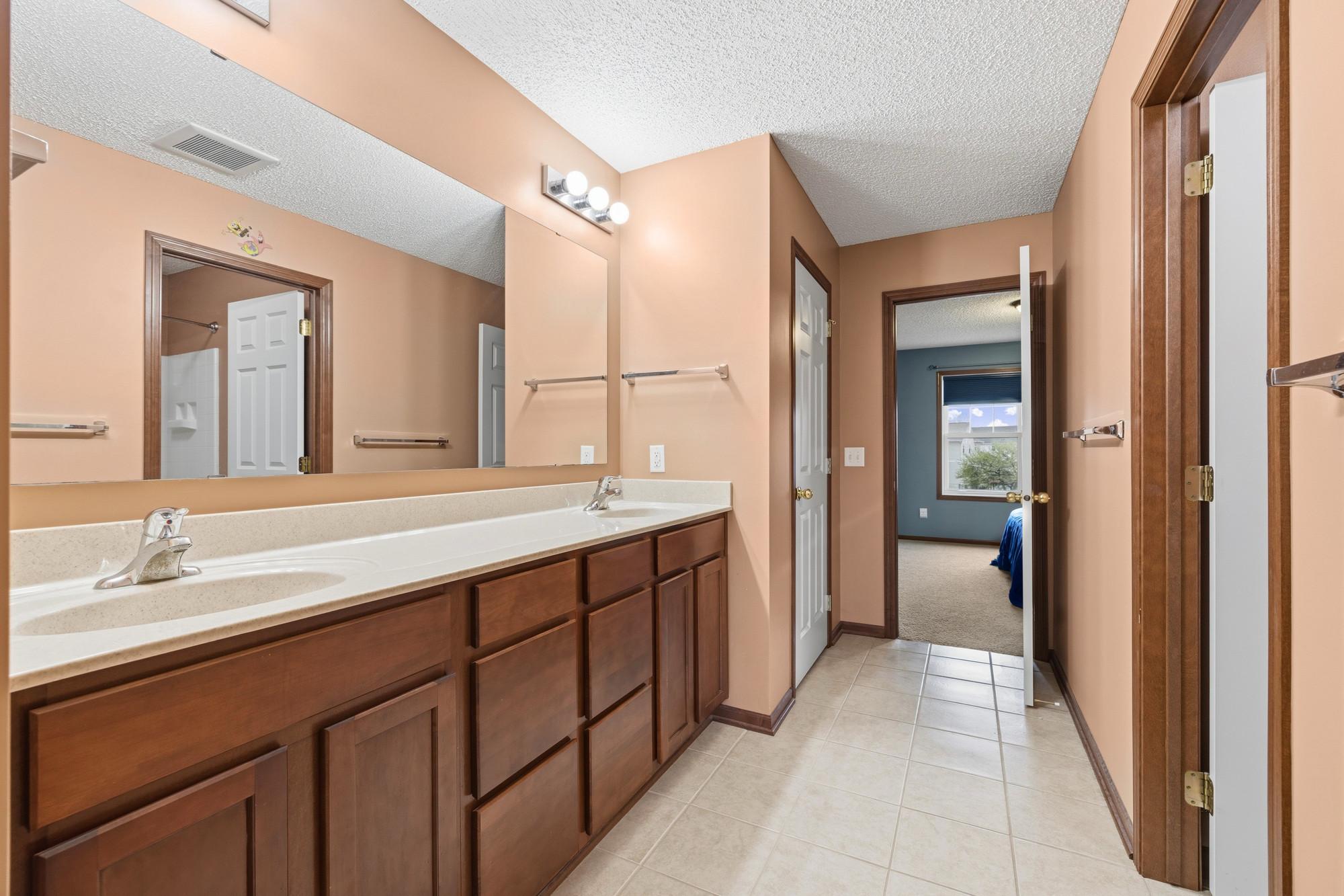 View of Residential at 2061 Winterberry Lane, Shakopee MN 55379, Shakopee (32 of 56) - Mike Wilen | Minnesota Team Real Estate