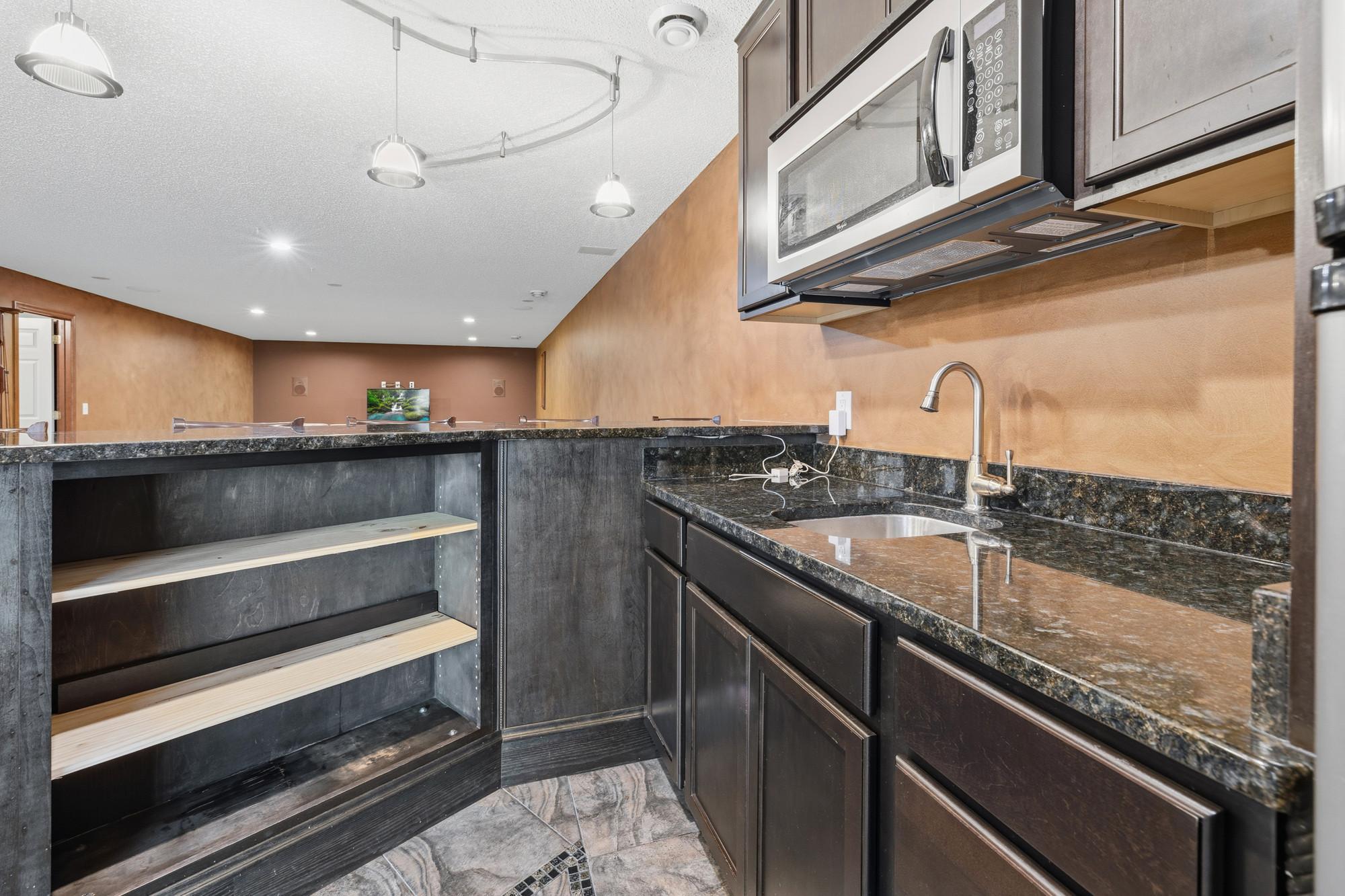 View of Residential at 2061 Winterberry Lane, Shakopee MN 55379, Shakopee (40 of 56) - Mike Wilen | Minnesota Team Real Estate
